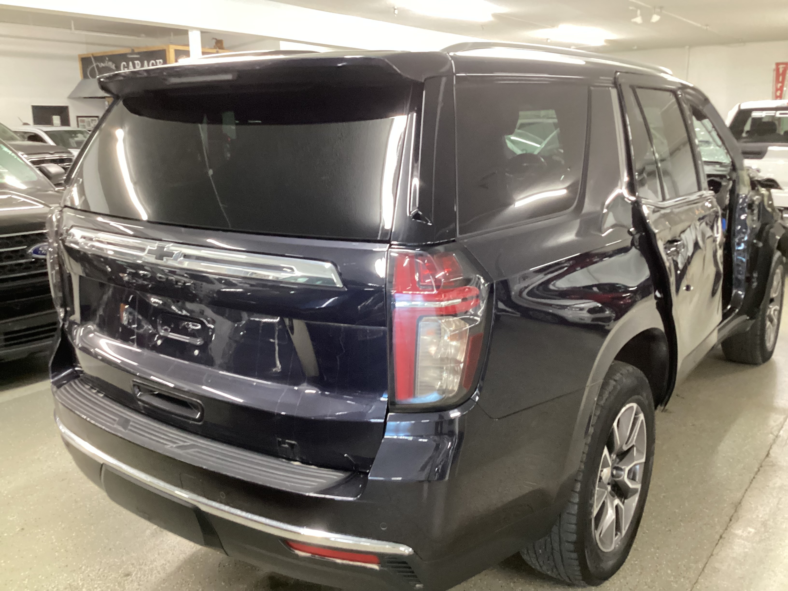 2022 CHEVROLET Tahoe LT 4WD - Image 3