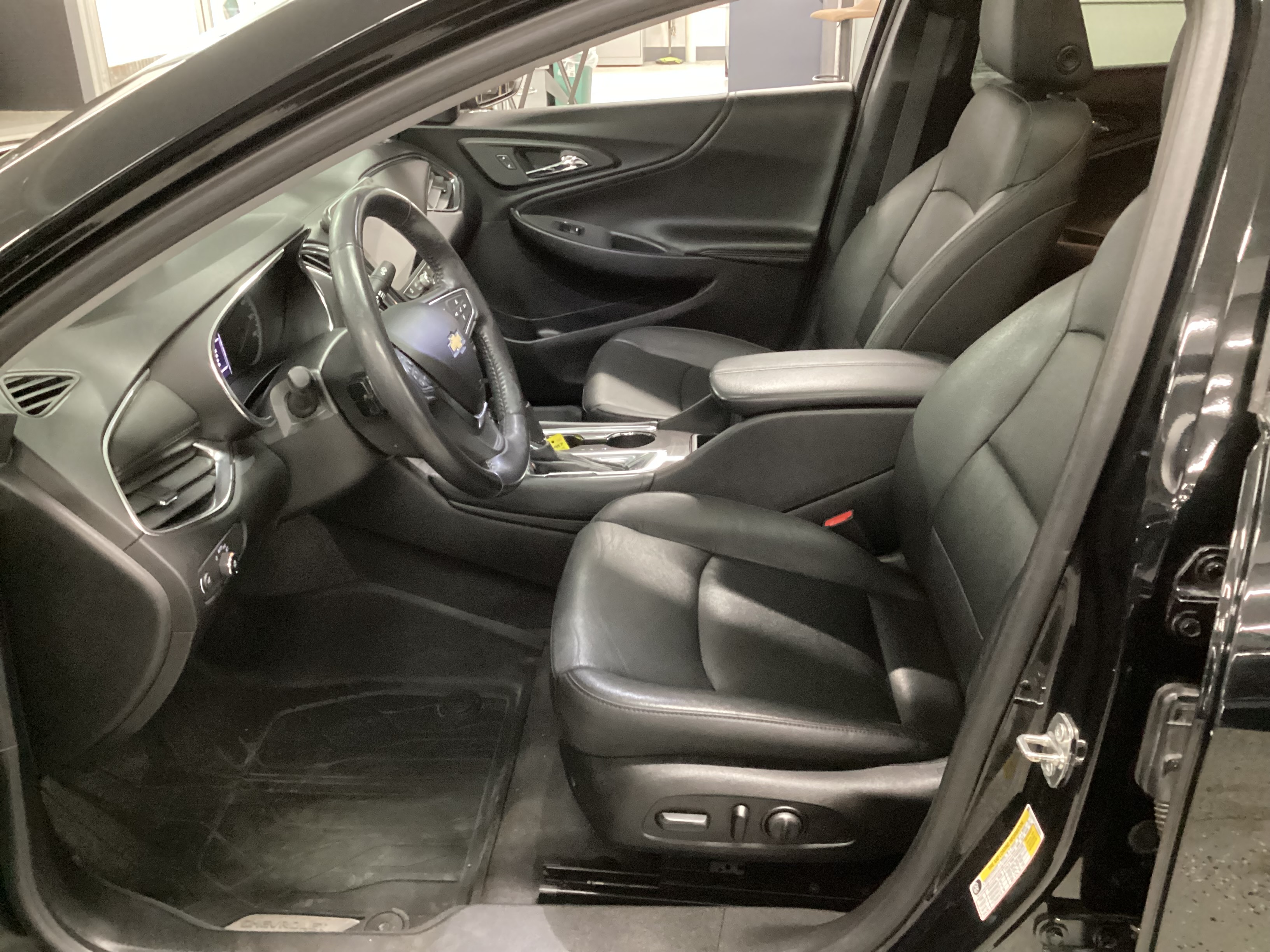 2019 CHEVROLET Malibu LT - Image 6