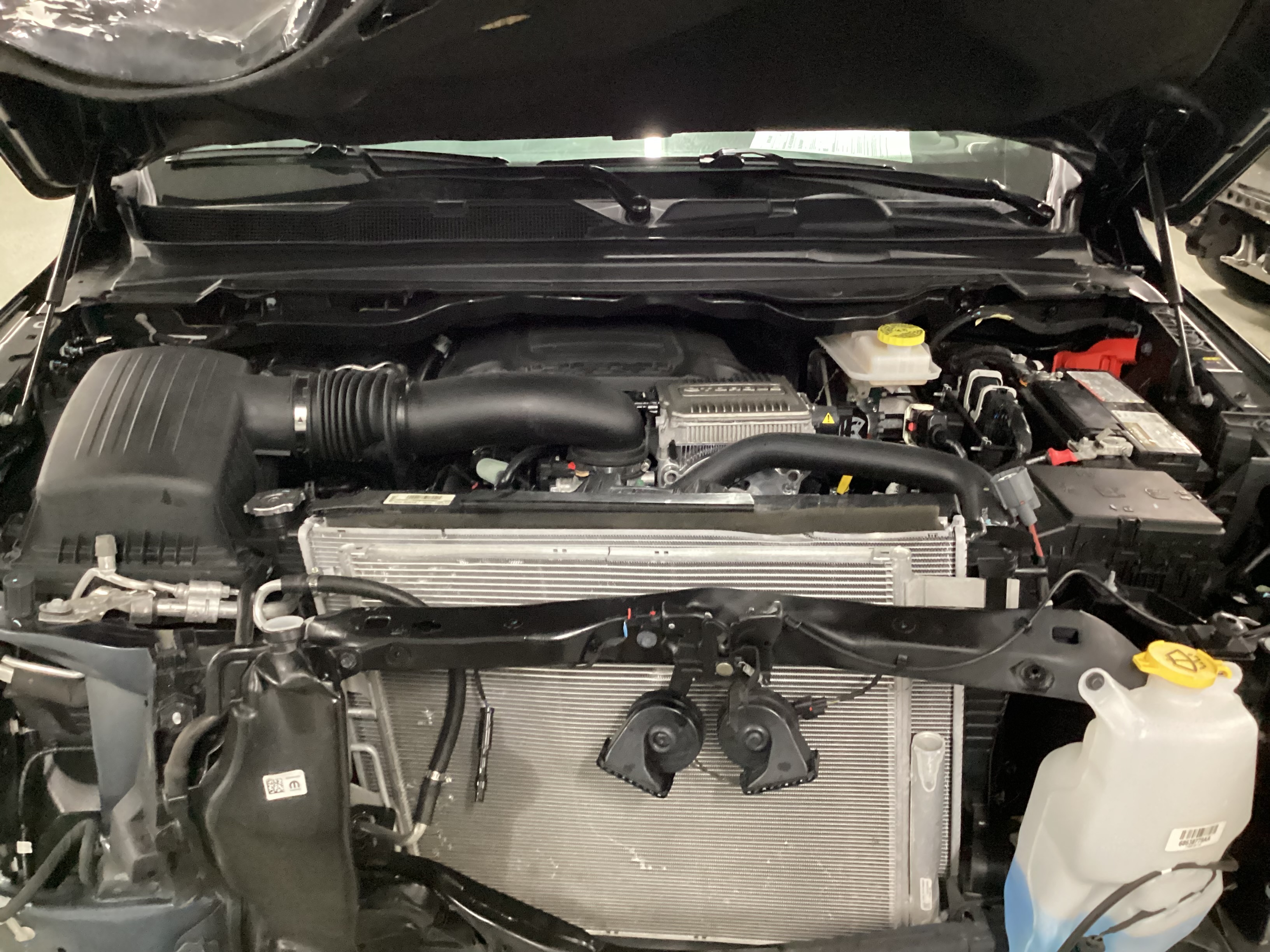 2026 RAM 1500 Big Horn 4WD Crew Cab - Image 5