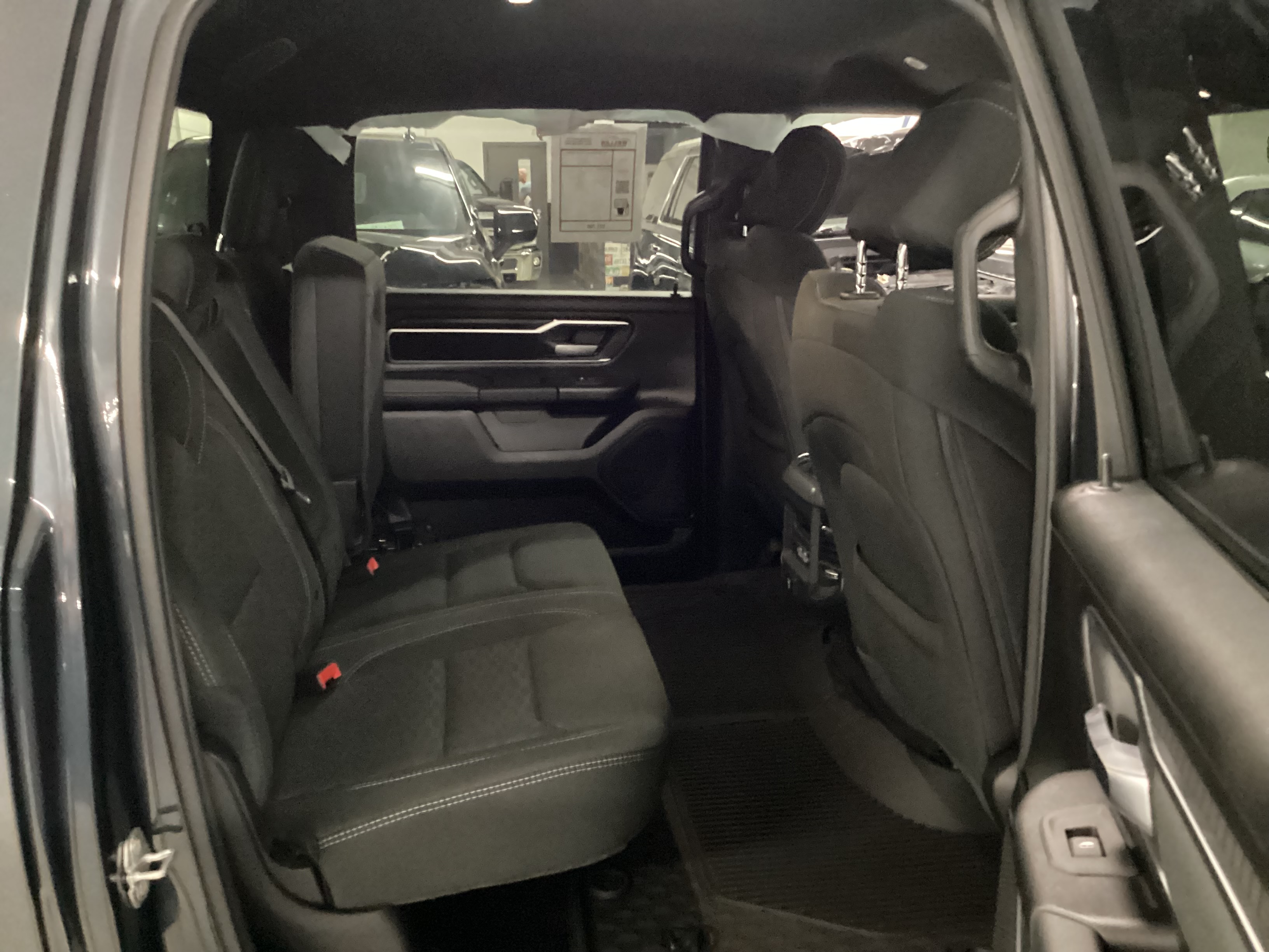 2026 RAM 1500 Big Horn 4WD Crew Cab - Image 12