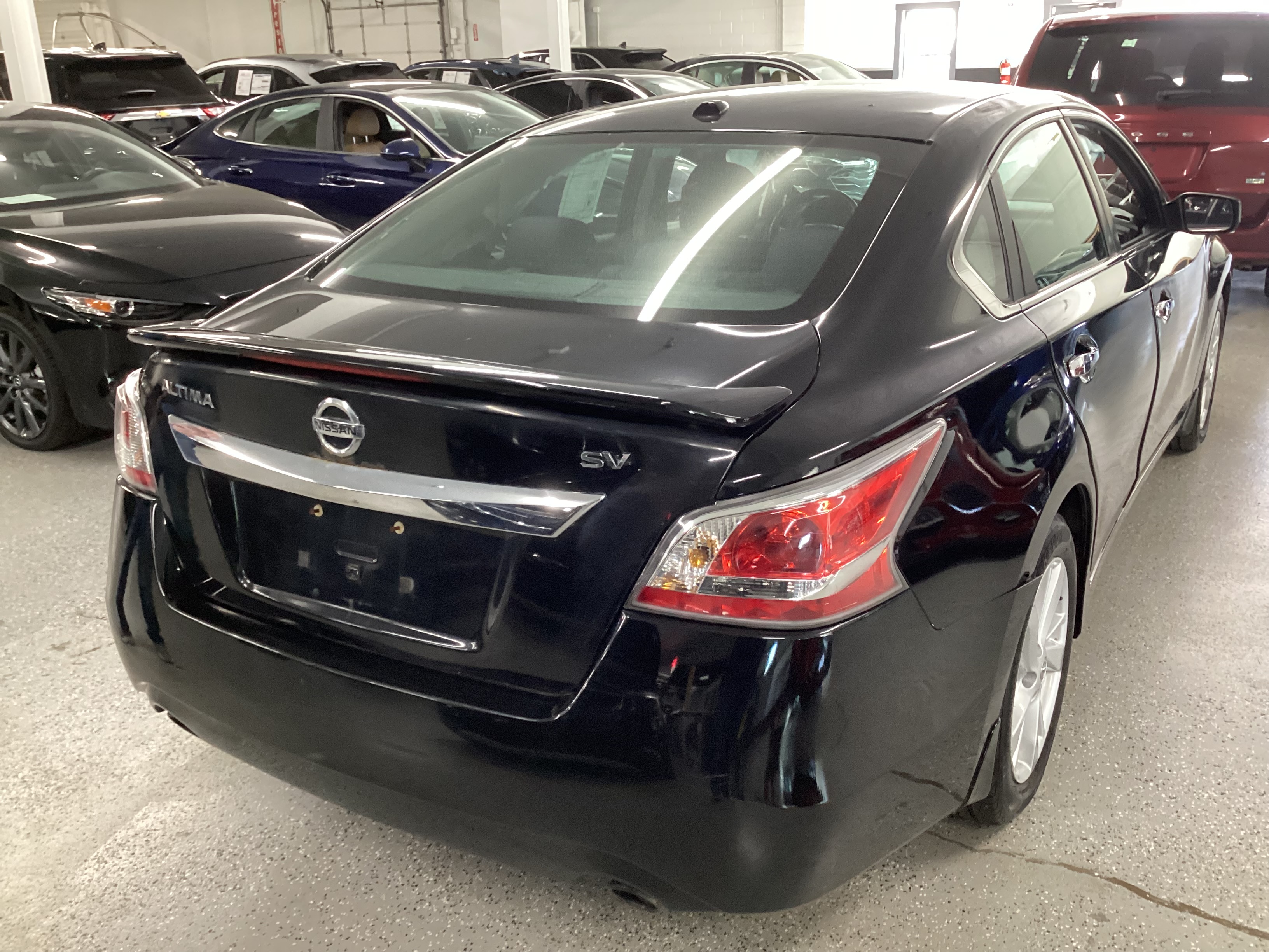 2015 NISSAN Altima SV - Image 3