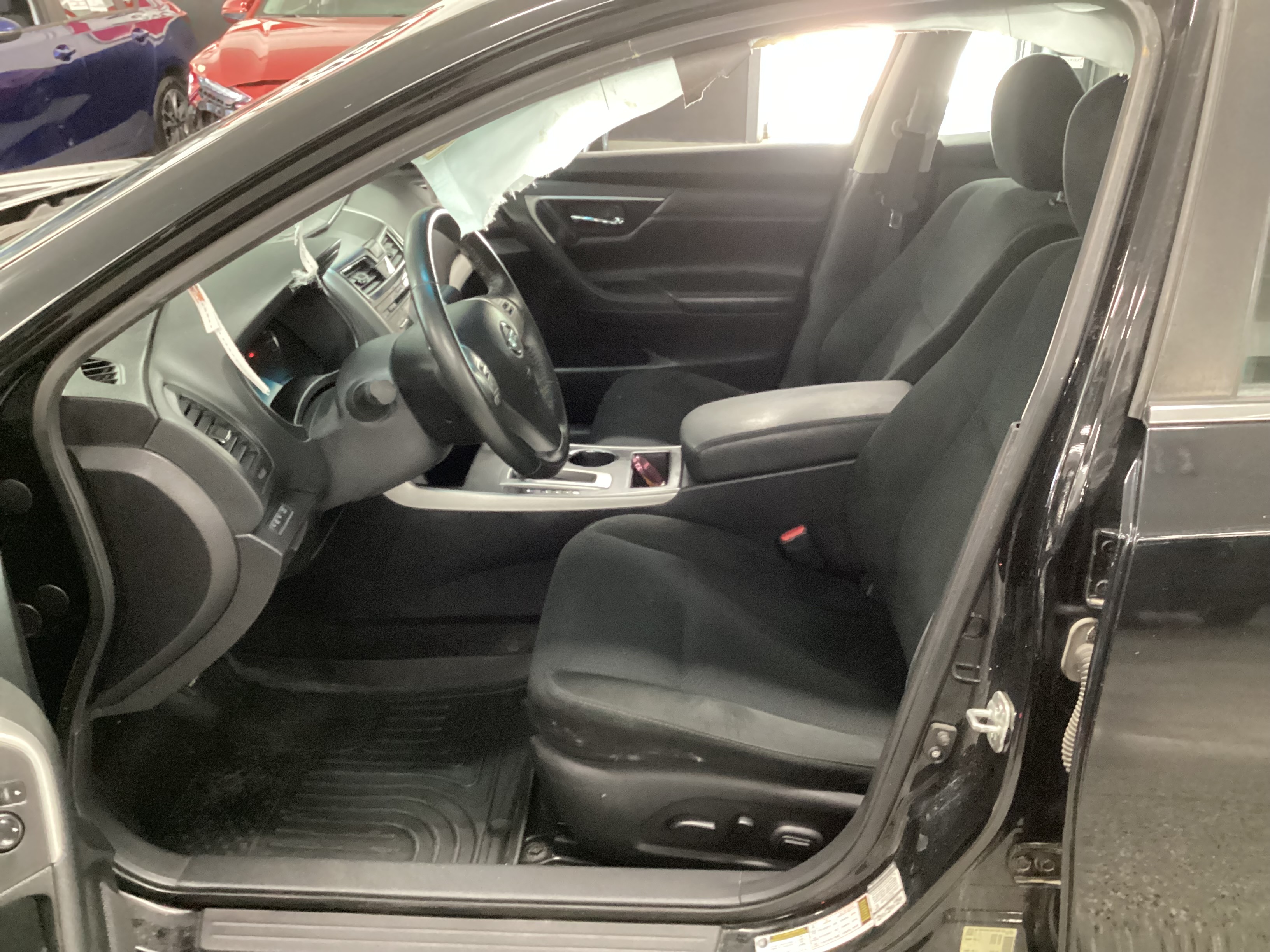 2015 NISSAN Altima SV - Image 7
