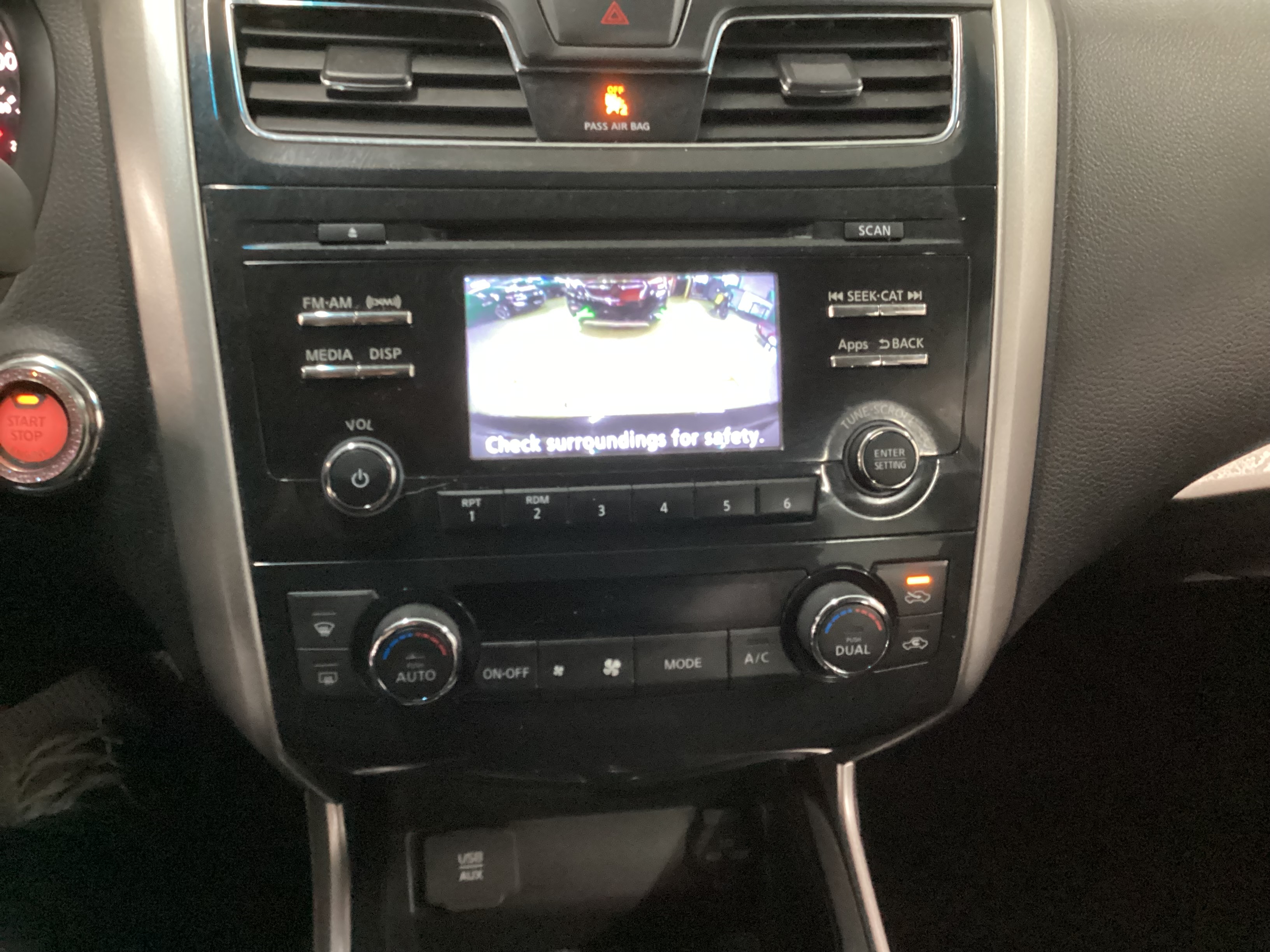 2015 NISSAN Altima SV - Image 14