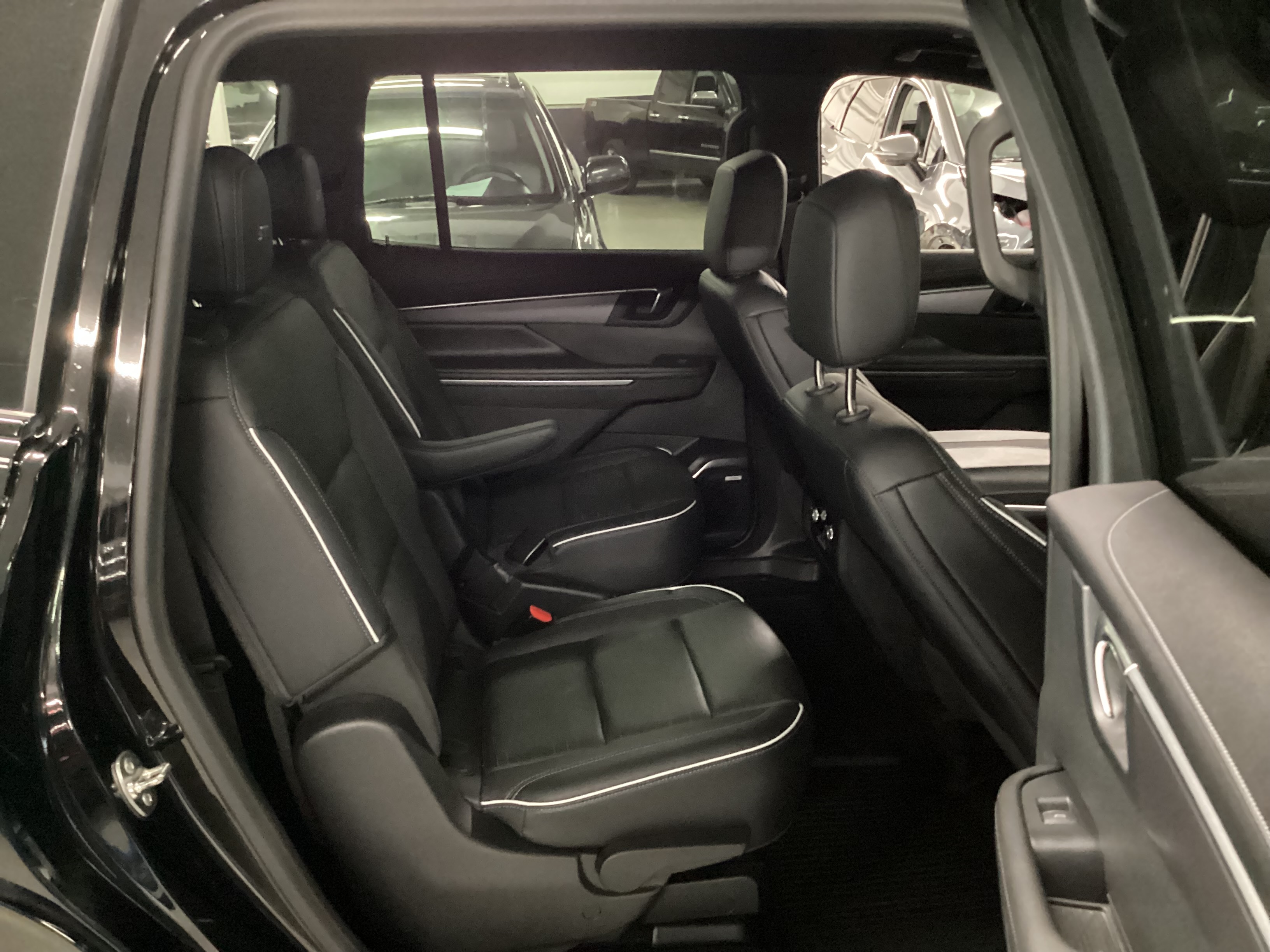 2025 BUICK Enclave Sport Touring - Image 13