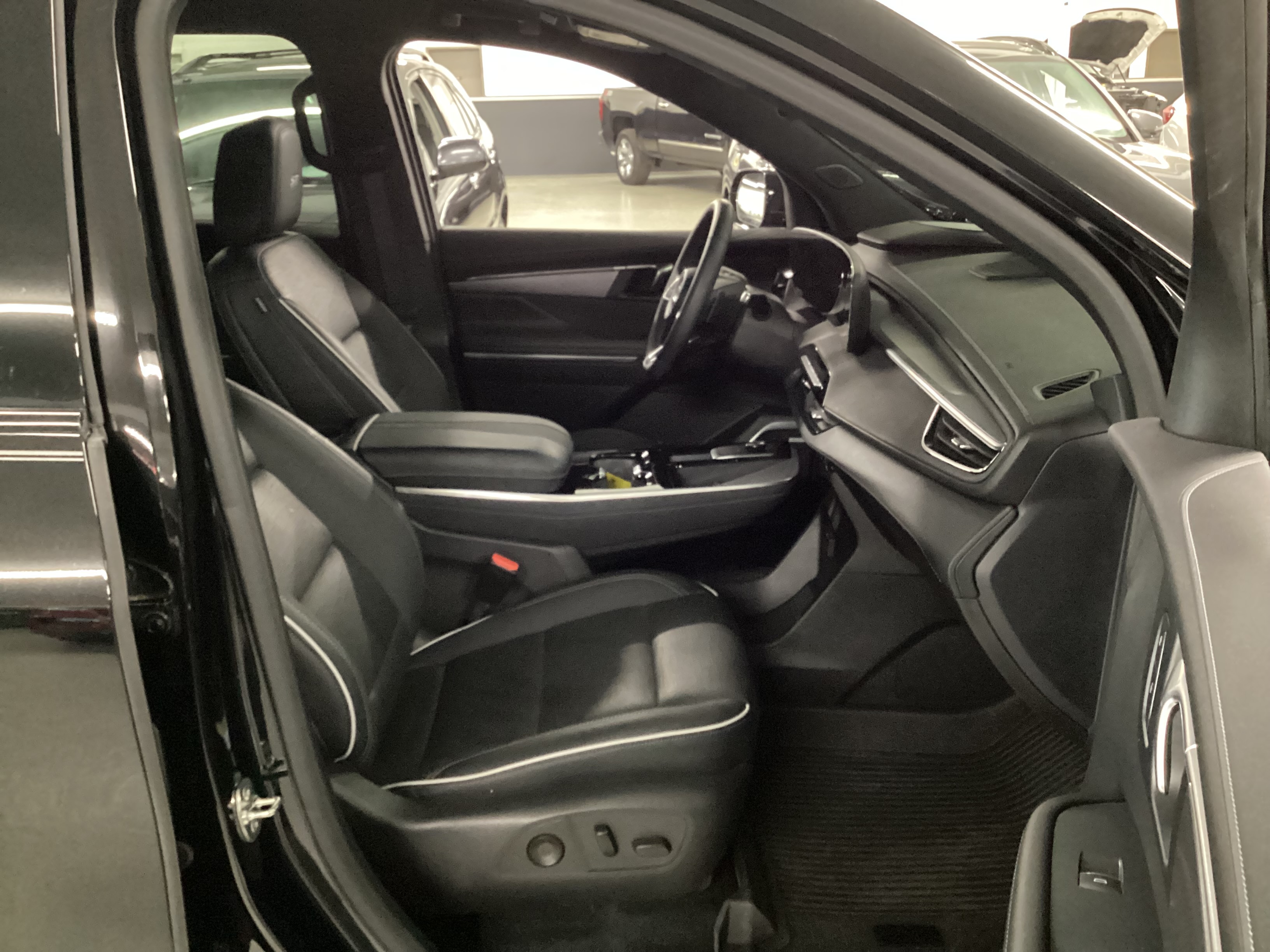 2025 BUICK Enclave Sport Touring - Image 14