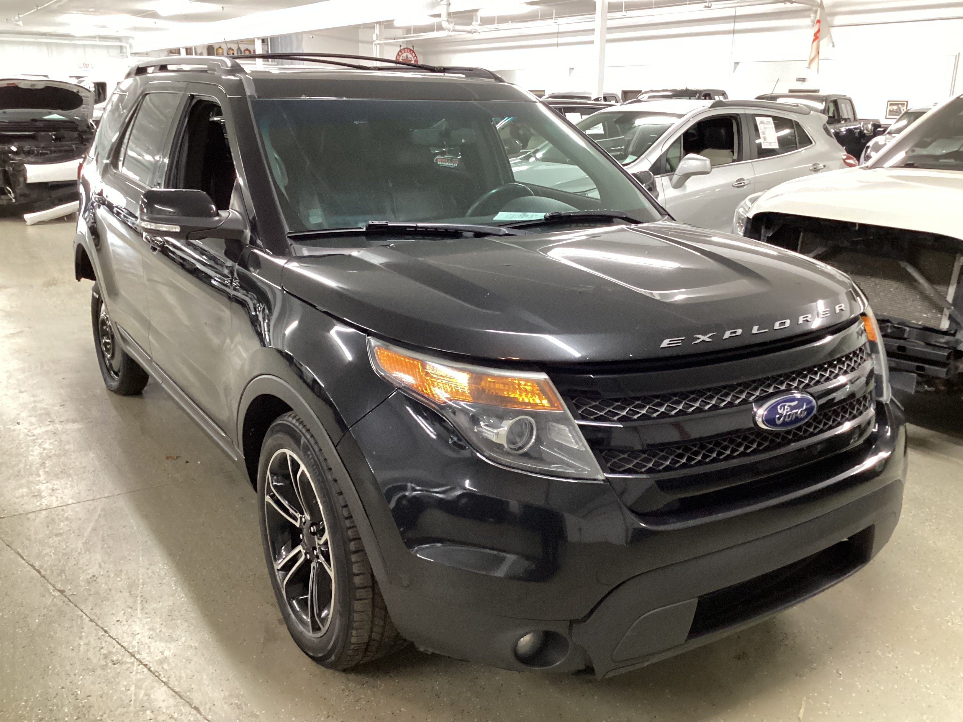 2015 FORD Explorer Sport 4WD - Image 4