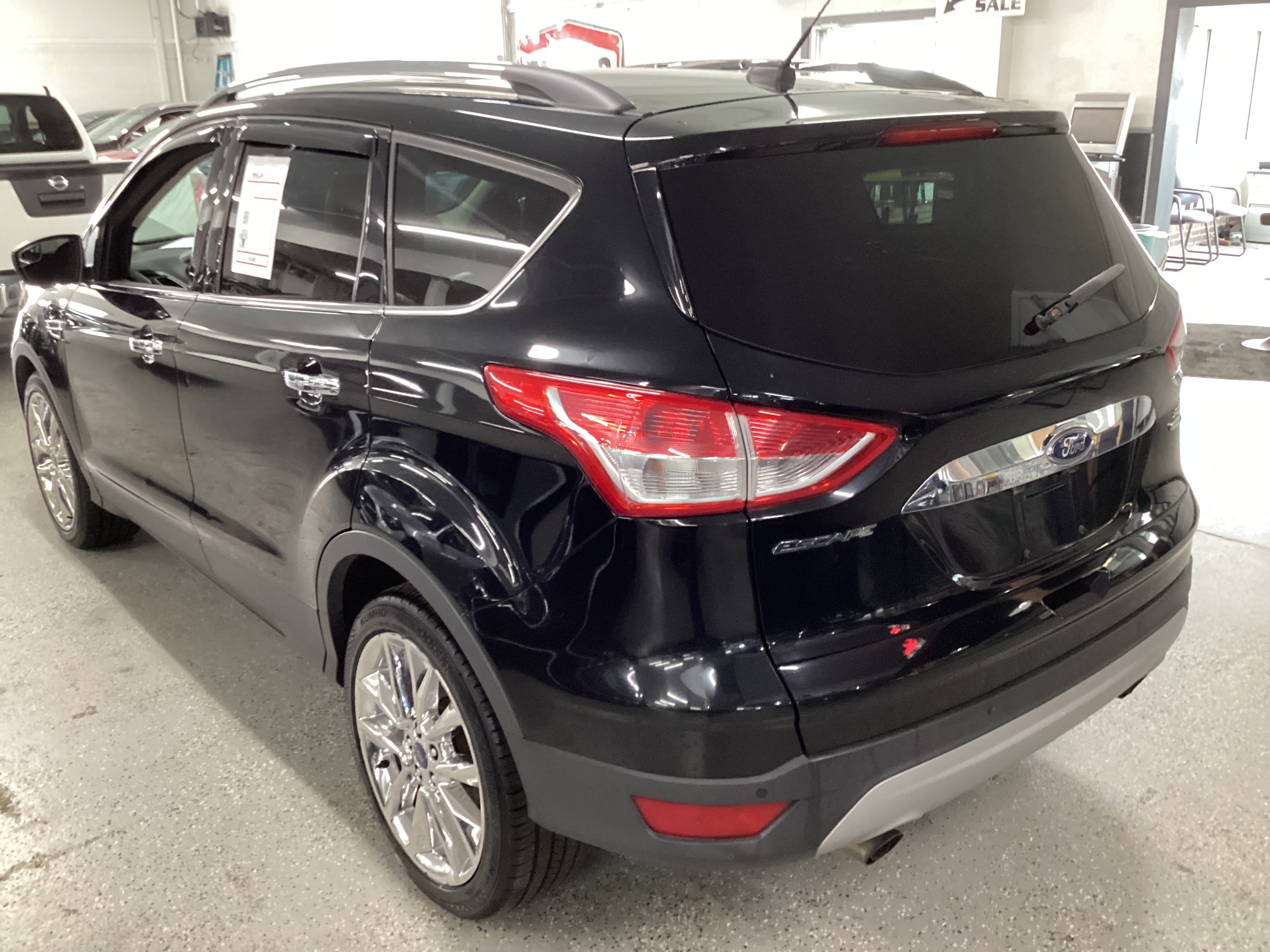 2016 FORD Escape SE 4WD - Image 2