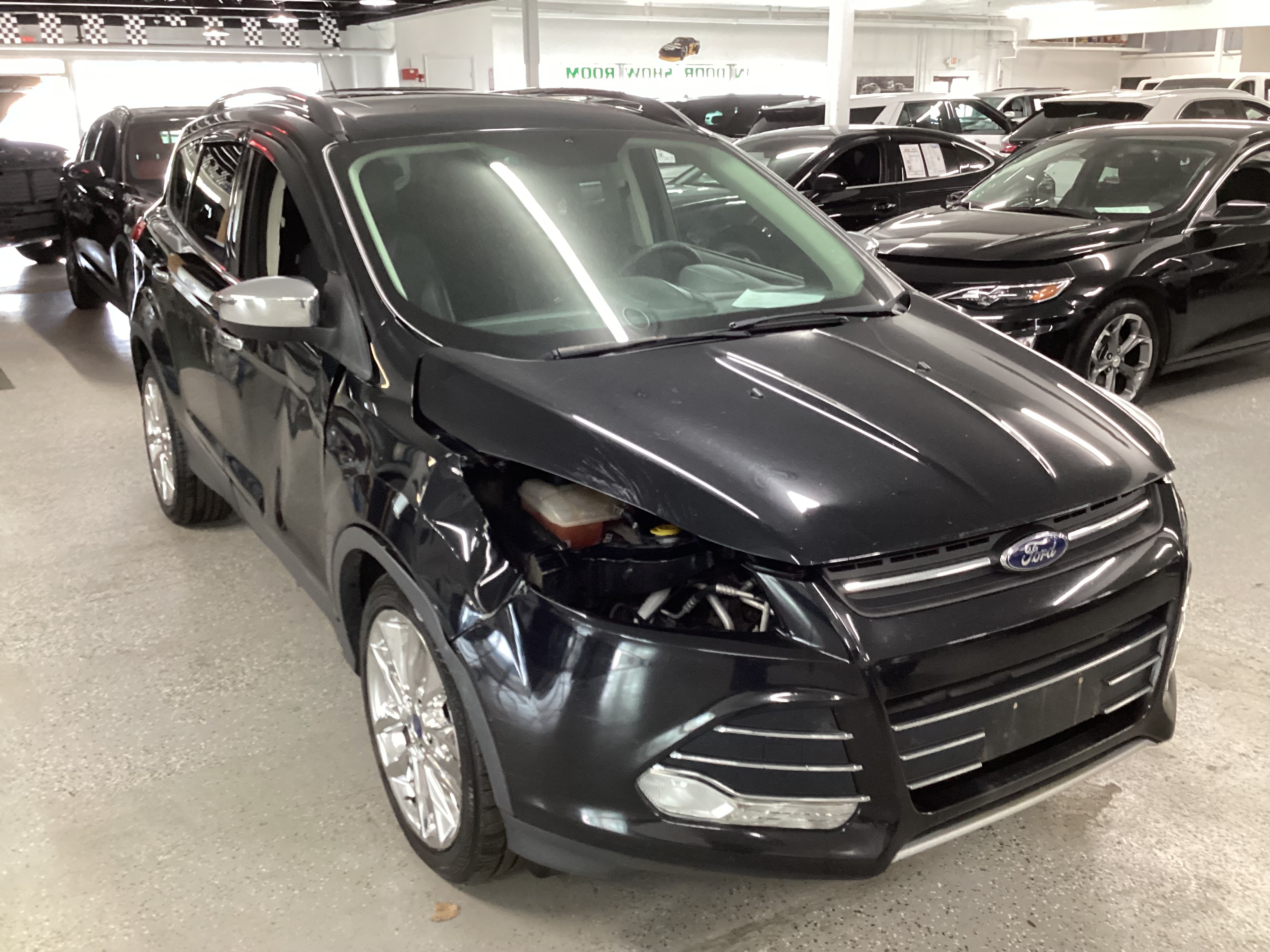 2016 FORD Escape SE 4WD - Image 4