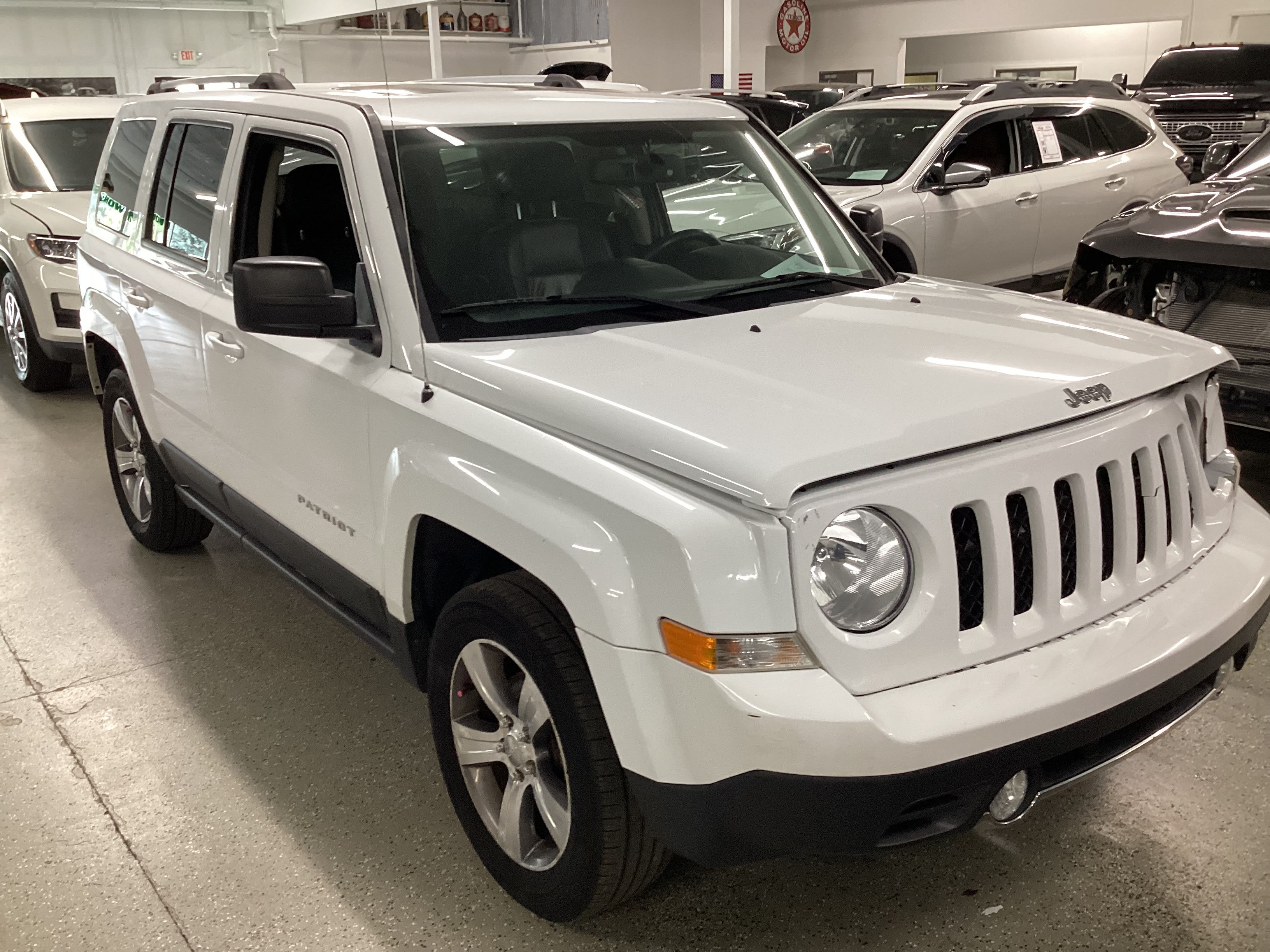 2016 JEEP Patriot High Altitude 4WD - Image 4