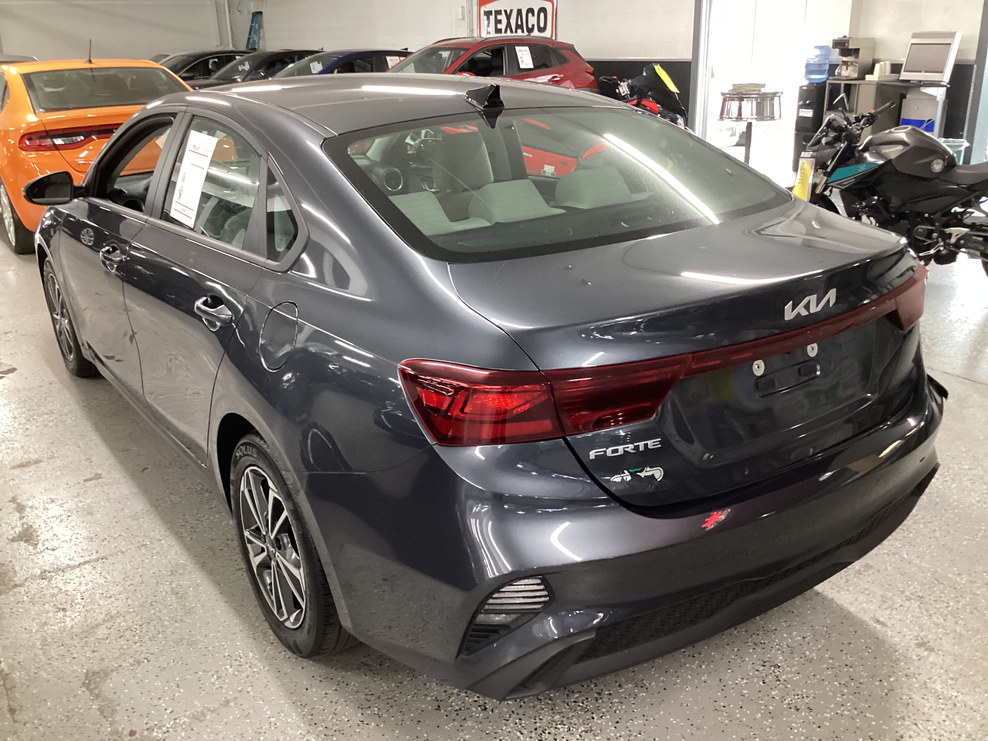 2023 KIA Forte LXS - Image 2
