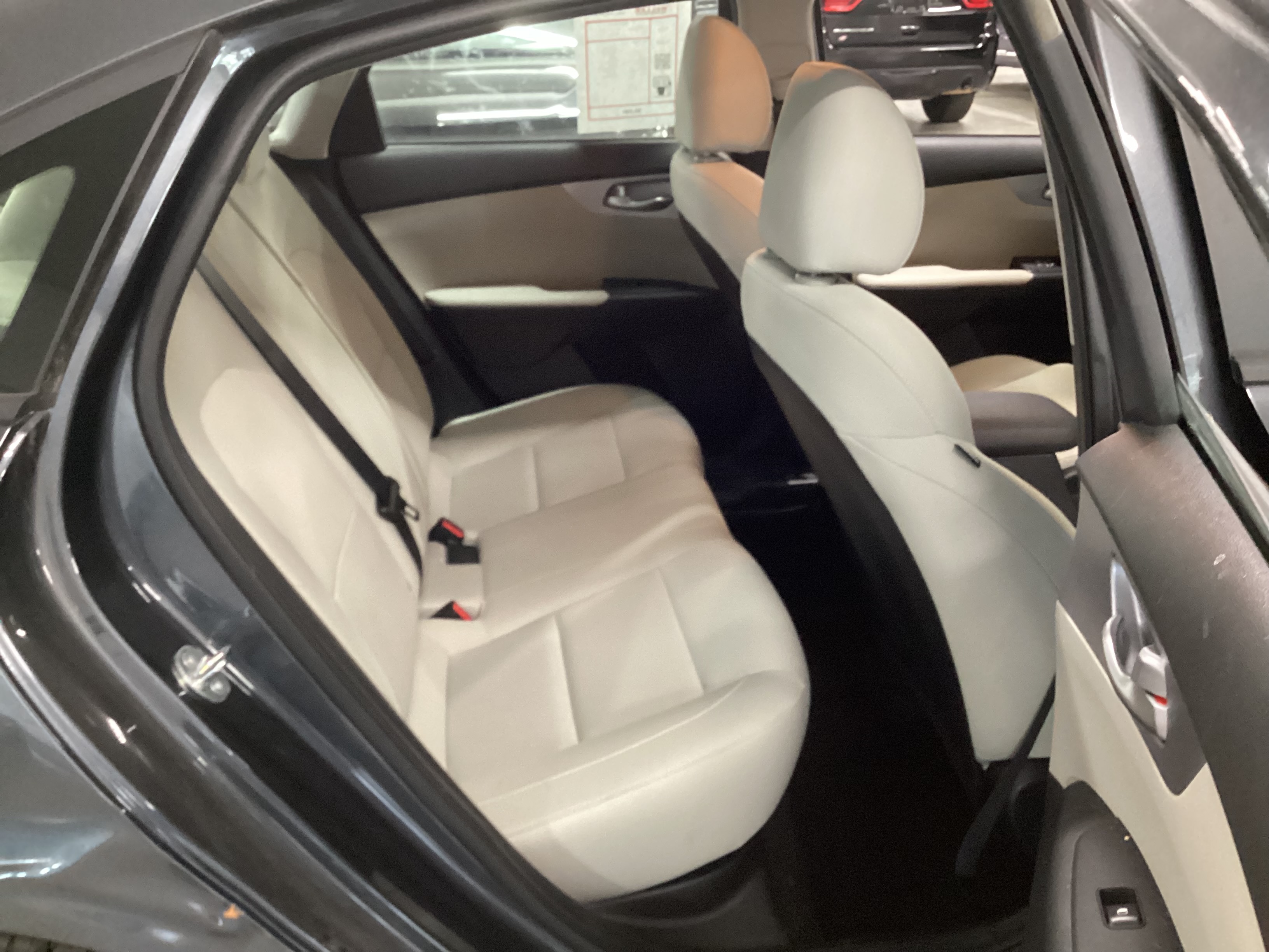 2023 KIA Forte LXS - Image 12