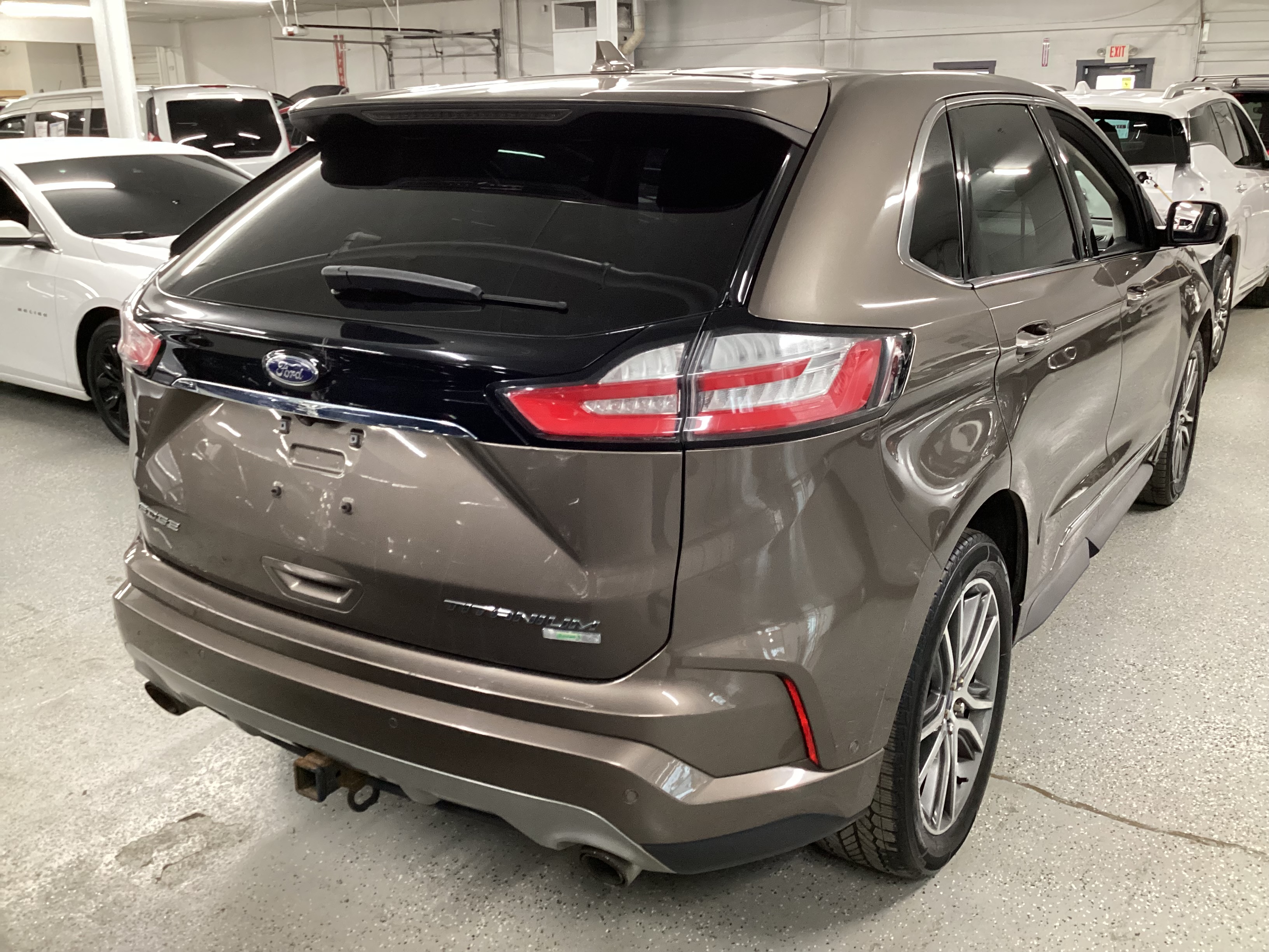 2019 FORD Edge Titanium AWD - Image 3