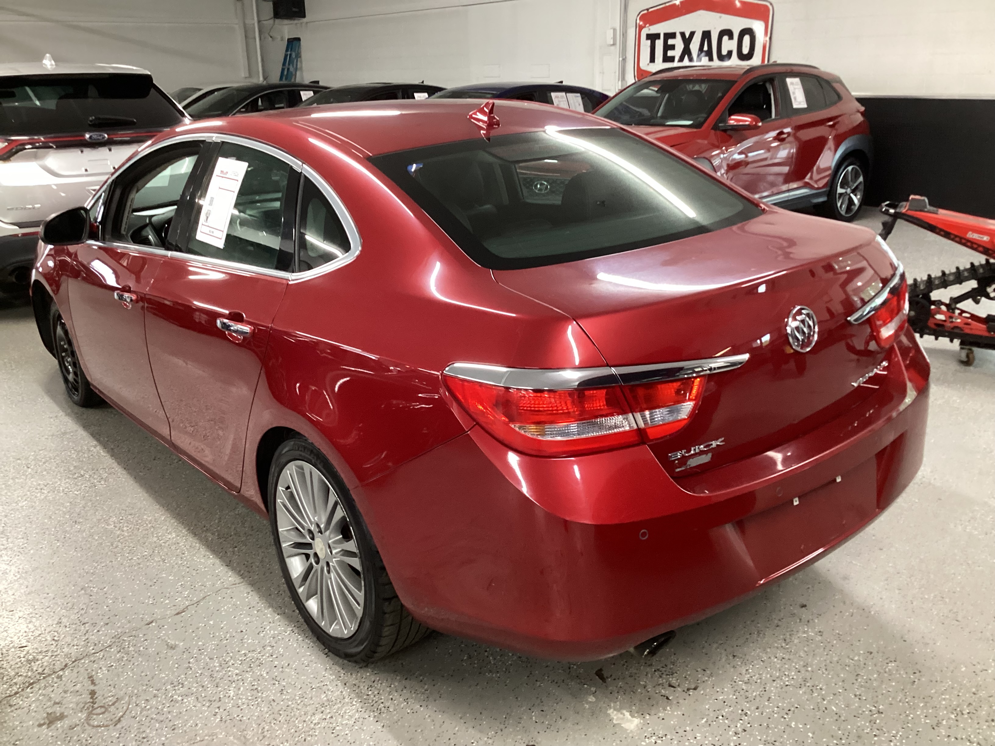 2013 BUICK Verano - Image 2