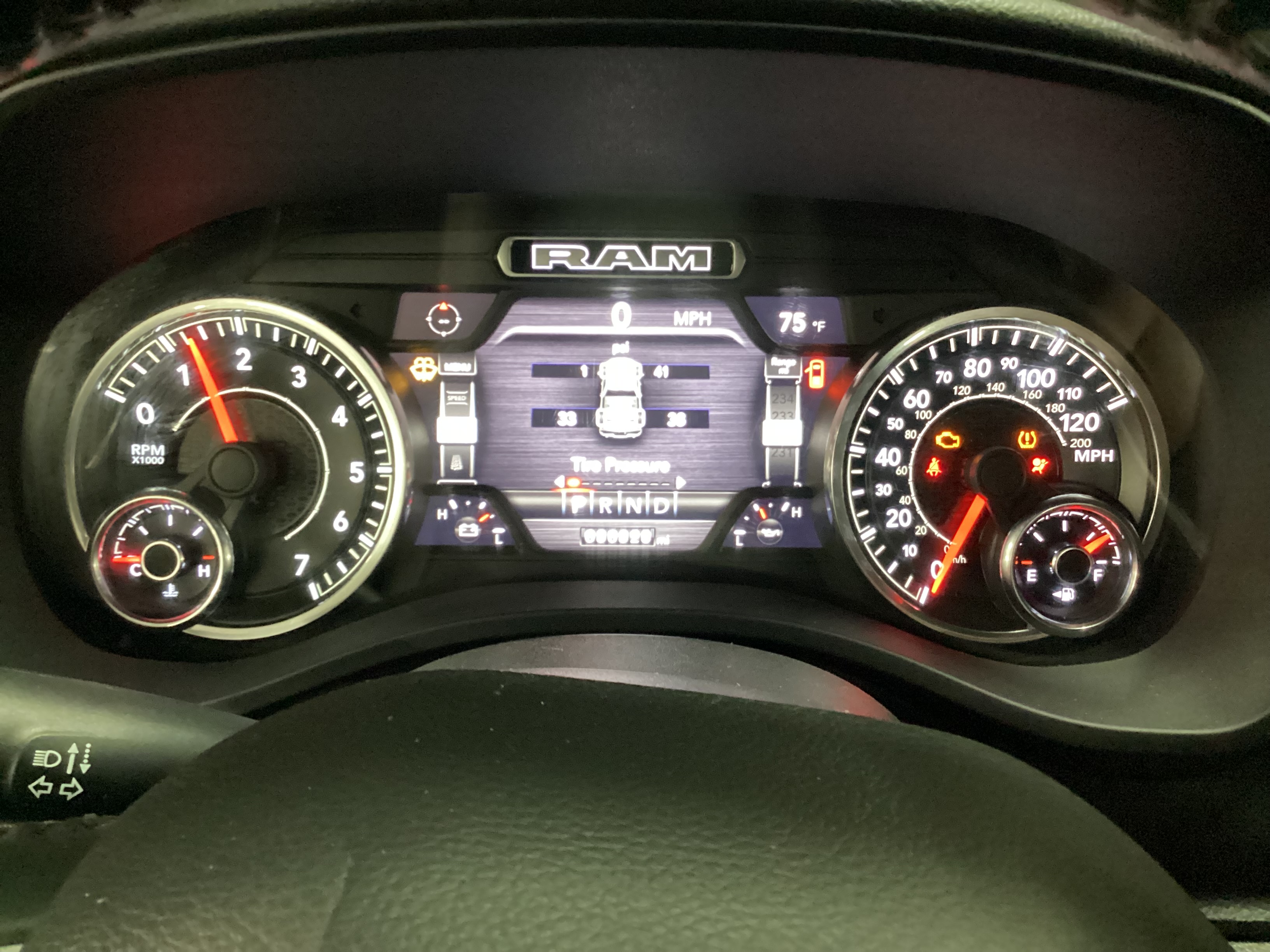 2021 RAM 1500 Big Horn Crew Cab 4WD - Image 16