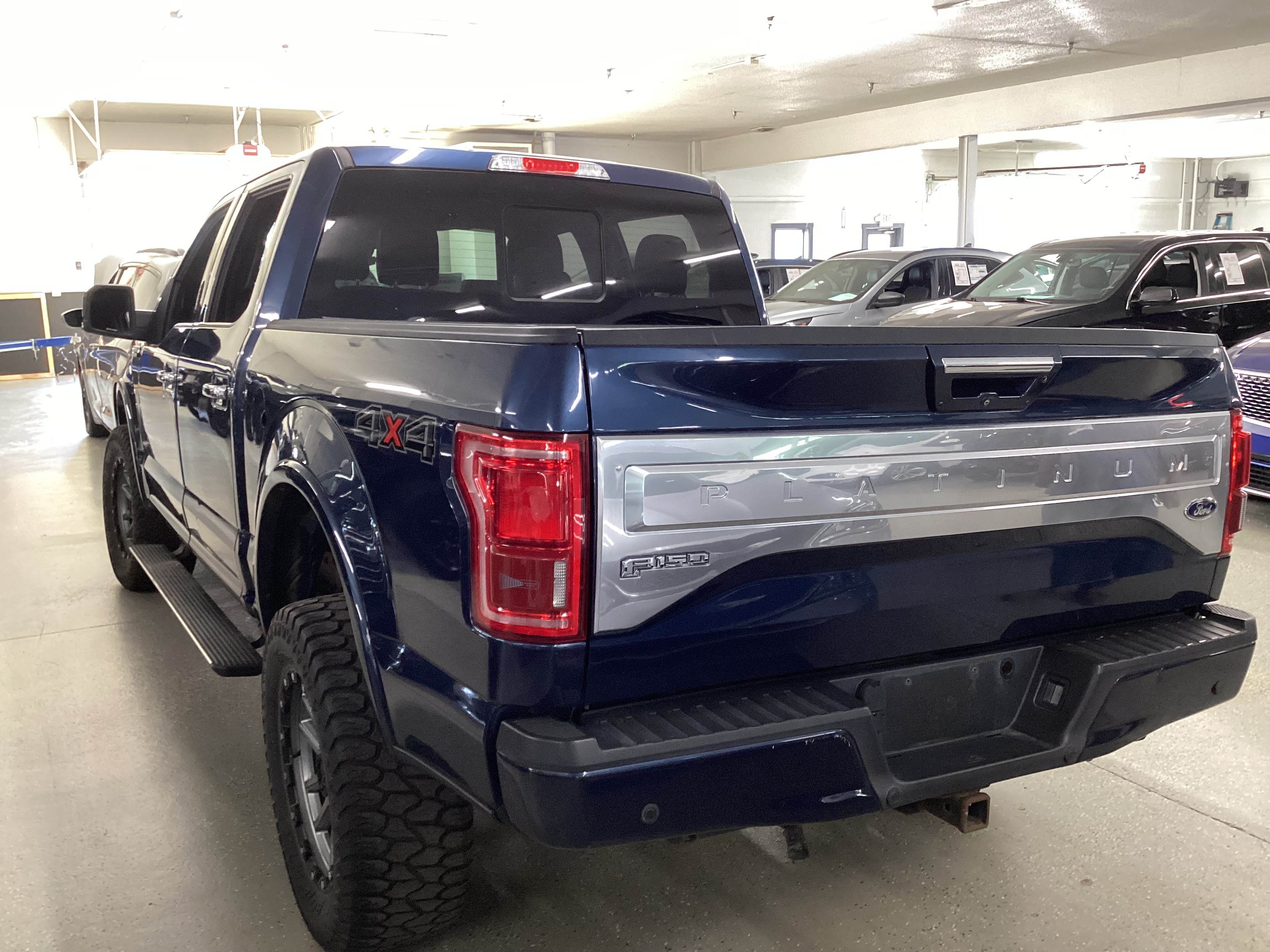 2017 FORD F-150 SuperCrew Platinum 4WD - Image 2