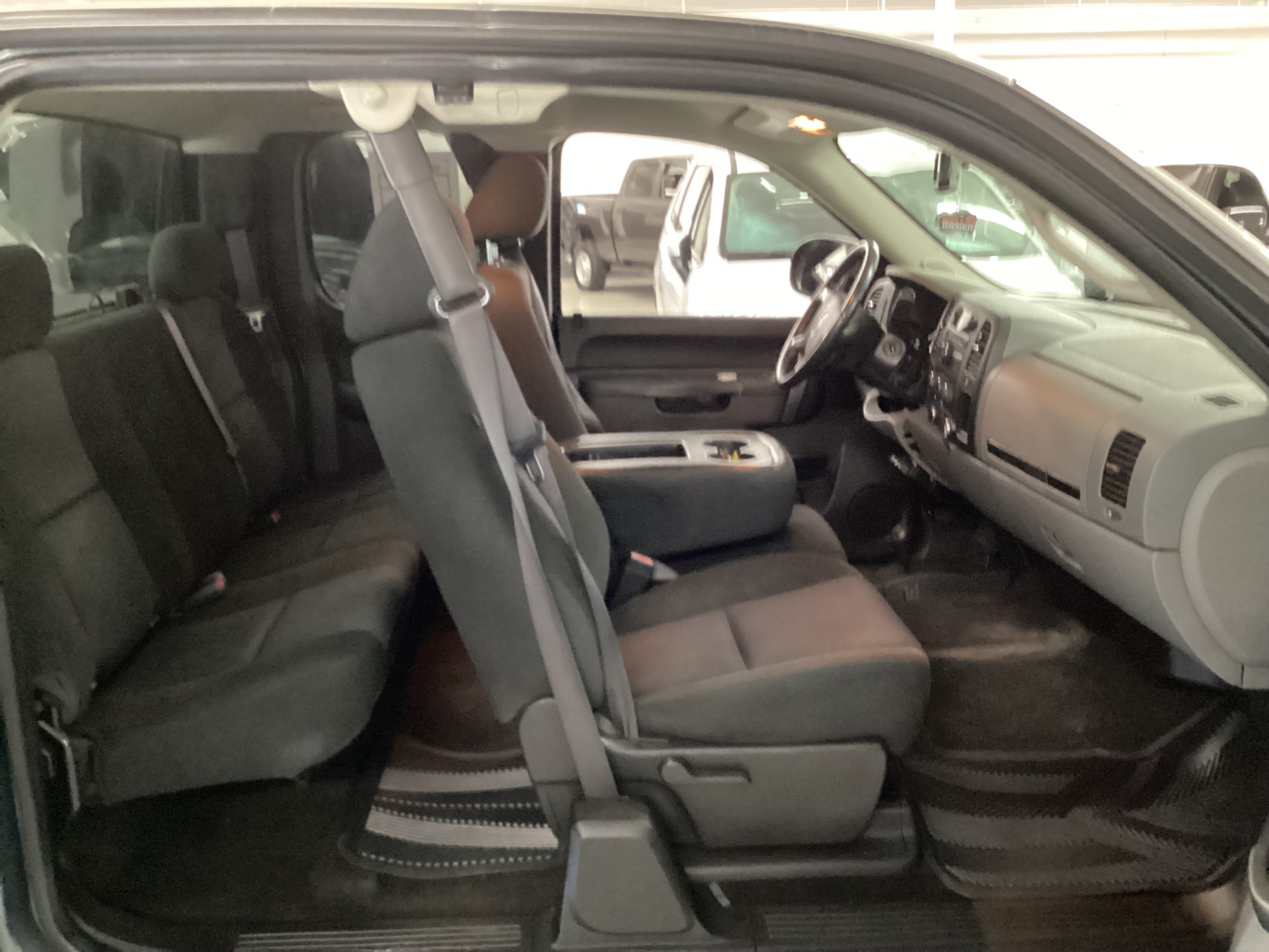 2013 GMC Sierra SL 4WD Ext. Cab - Image 8