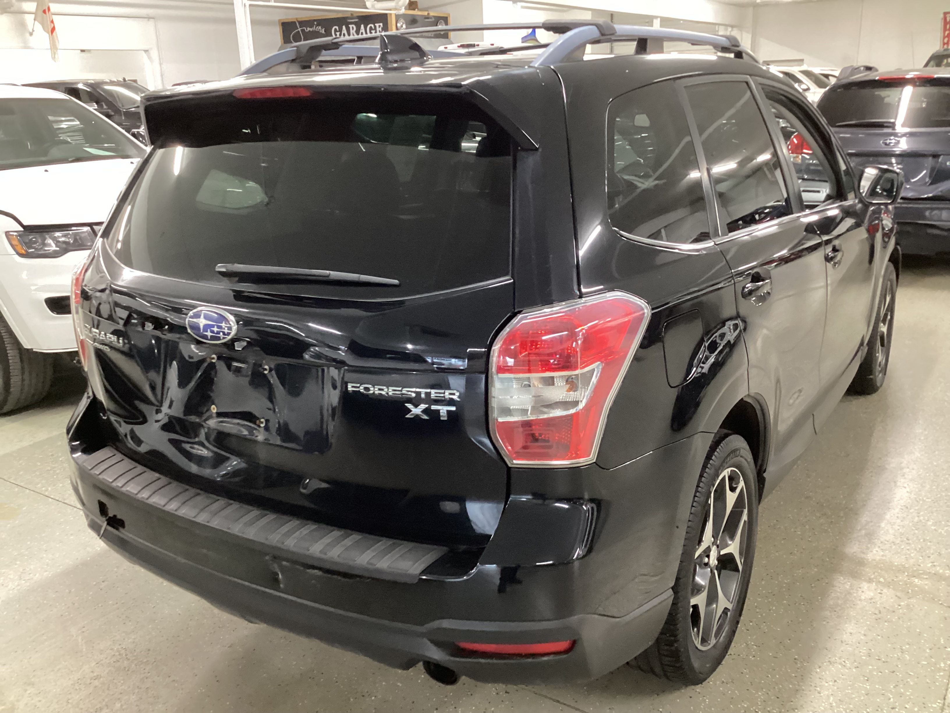 2016 SUBARU Forester Premium - Image 3