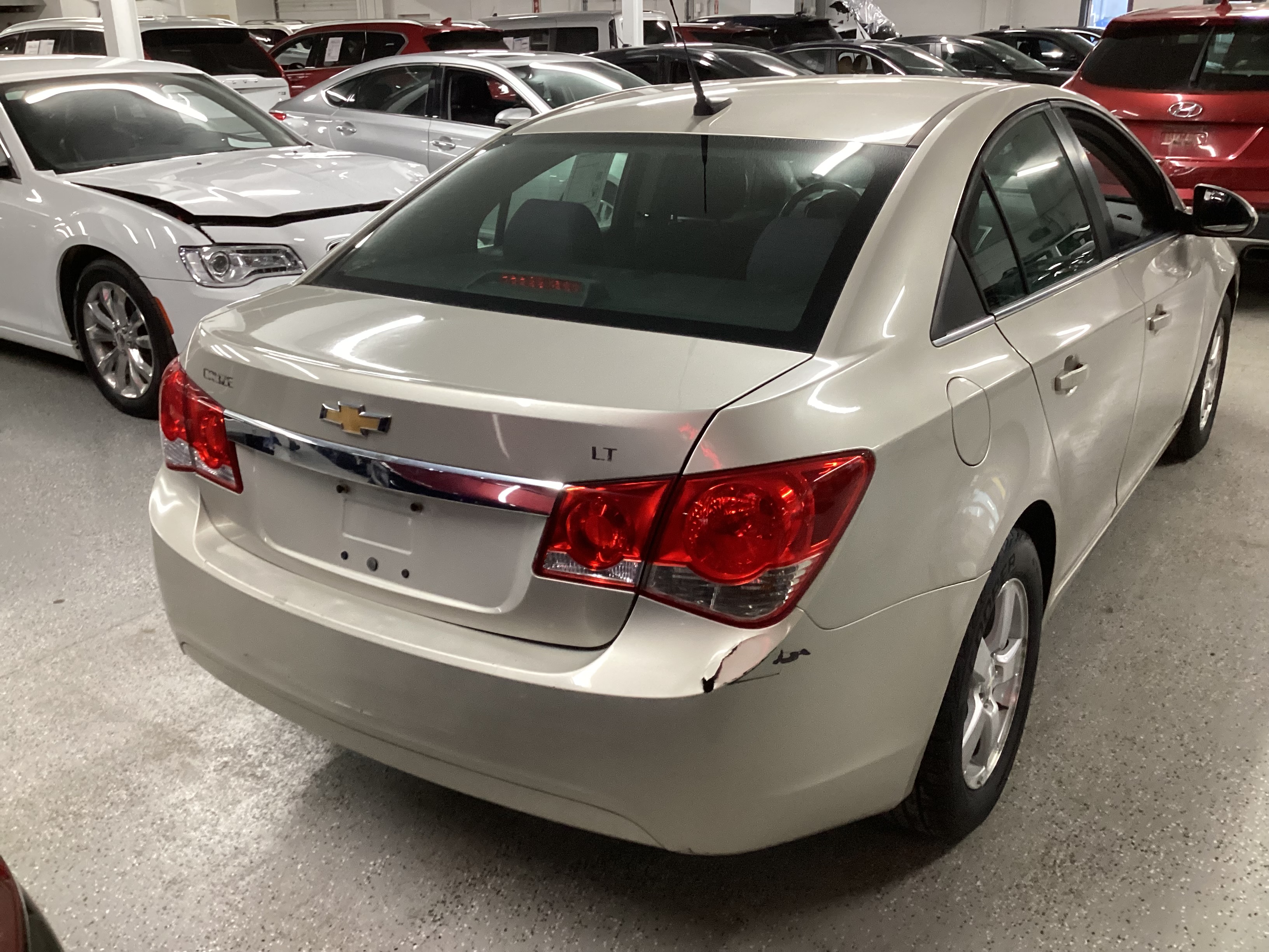 2013 CHEVROLET Cruze 1LT - Image 3