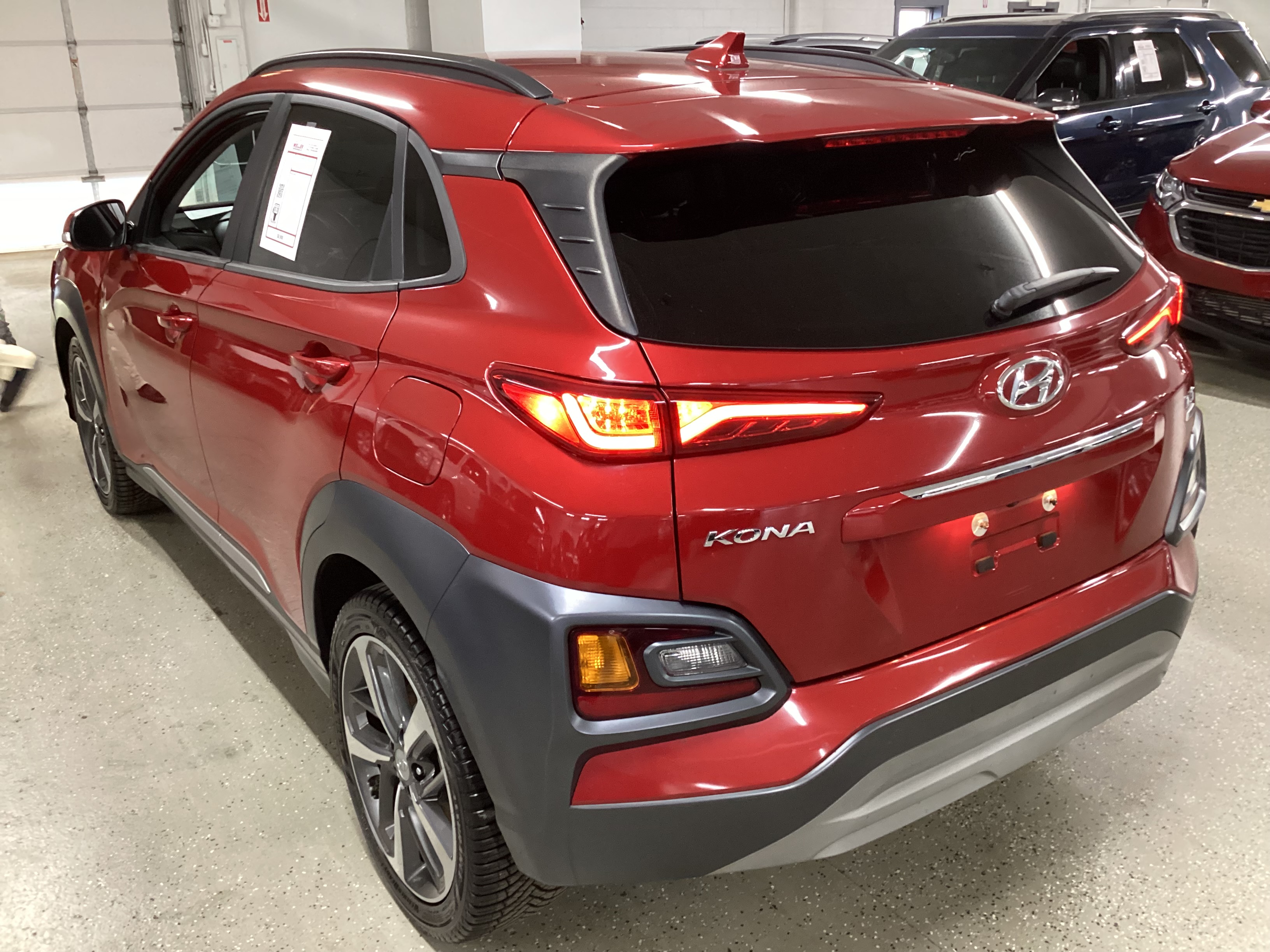 2021 HYUNDAI Kona Limited AWD - Image 2