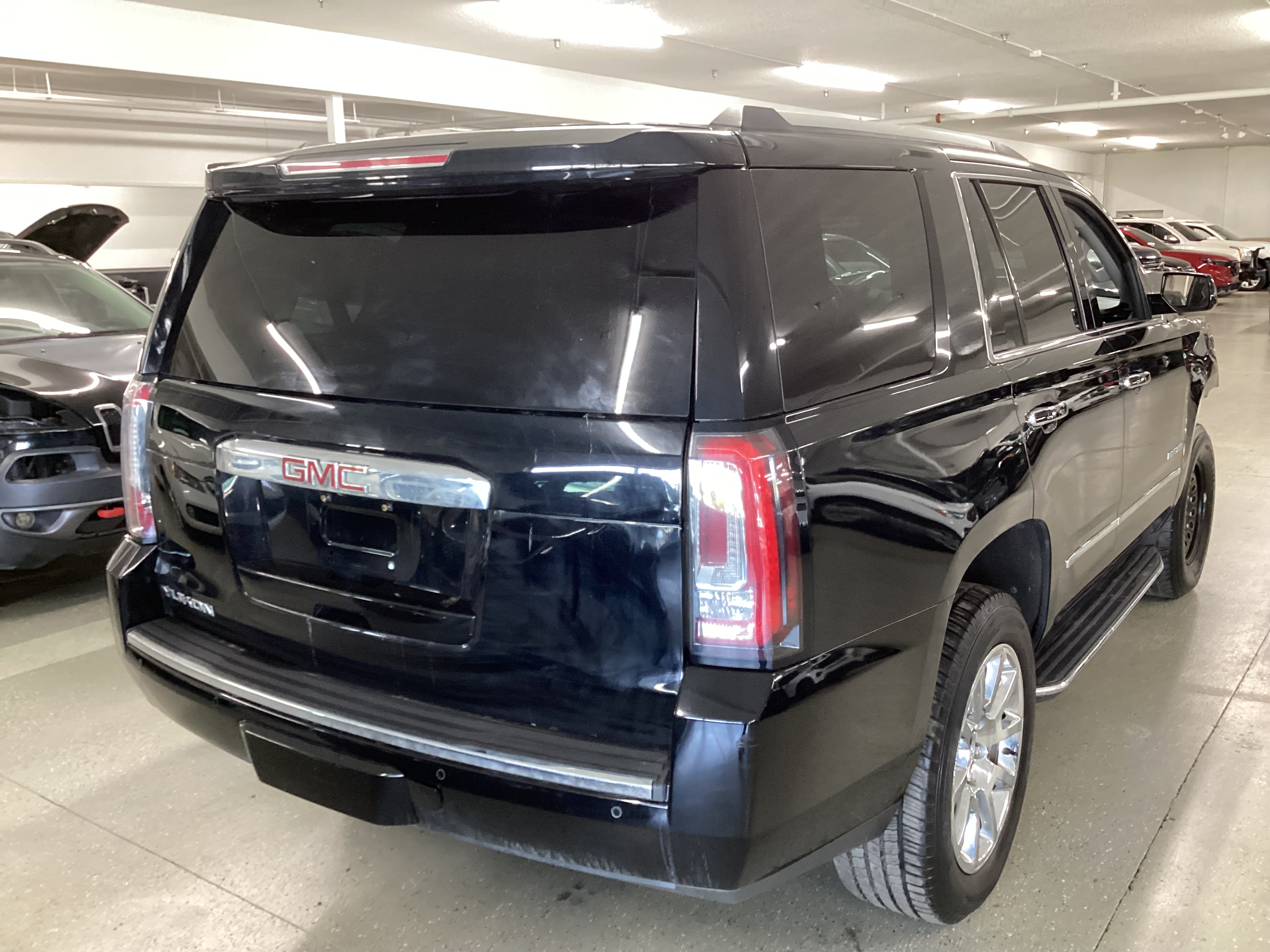 2018 GMC Yukon Denali 4WD - Image 3