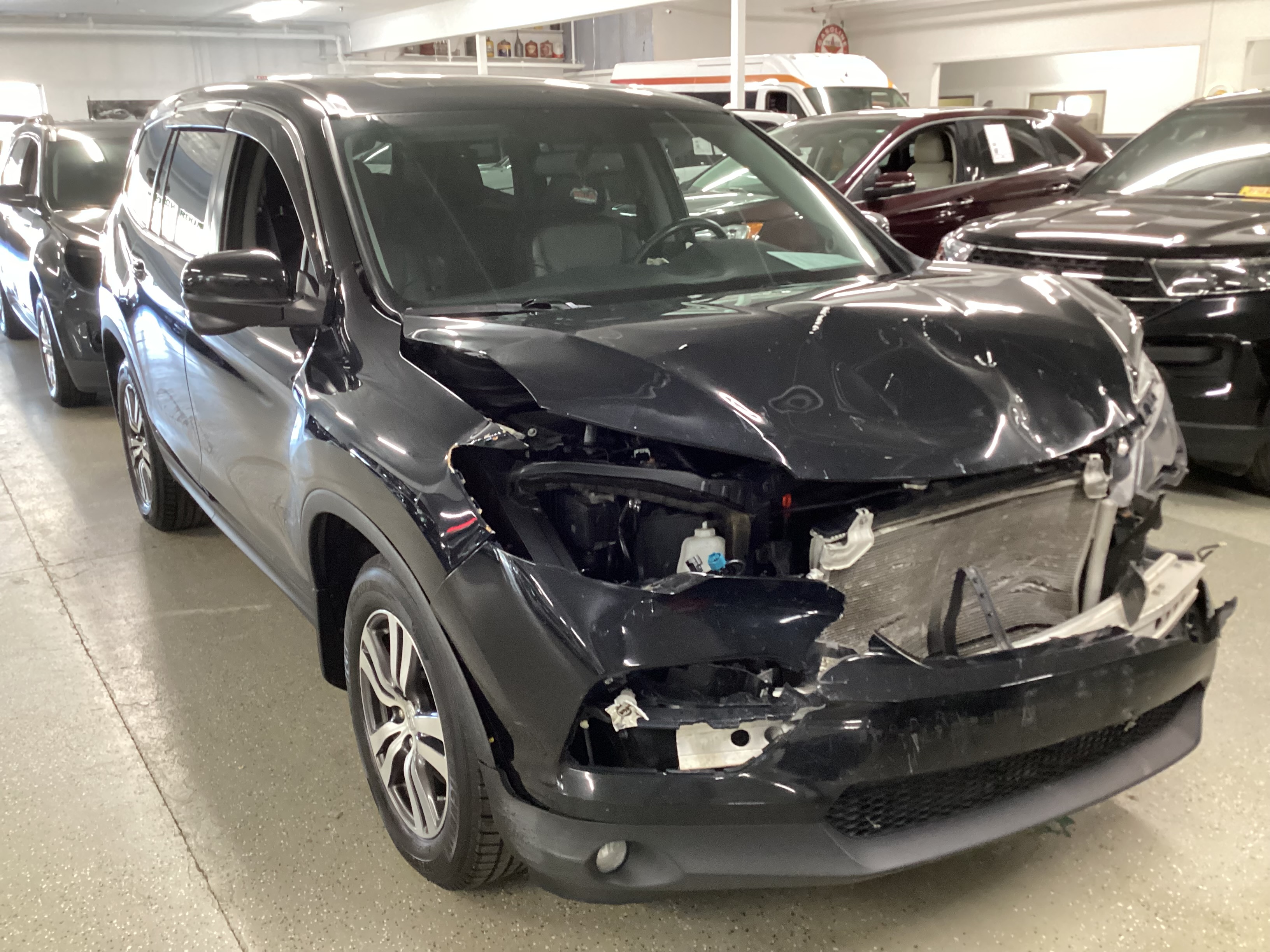 2016 HONDA Pilot EXL 4WD - Image 4