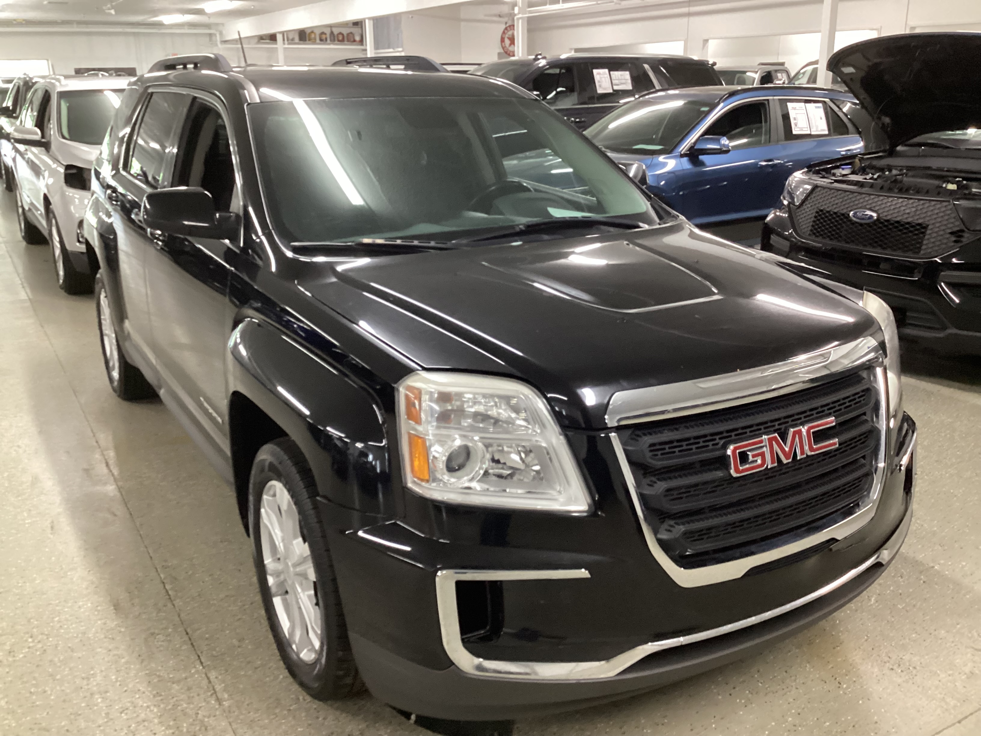 2017 GMC Terrain SLE-2 - Image 4