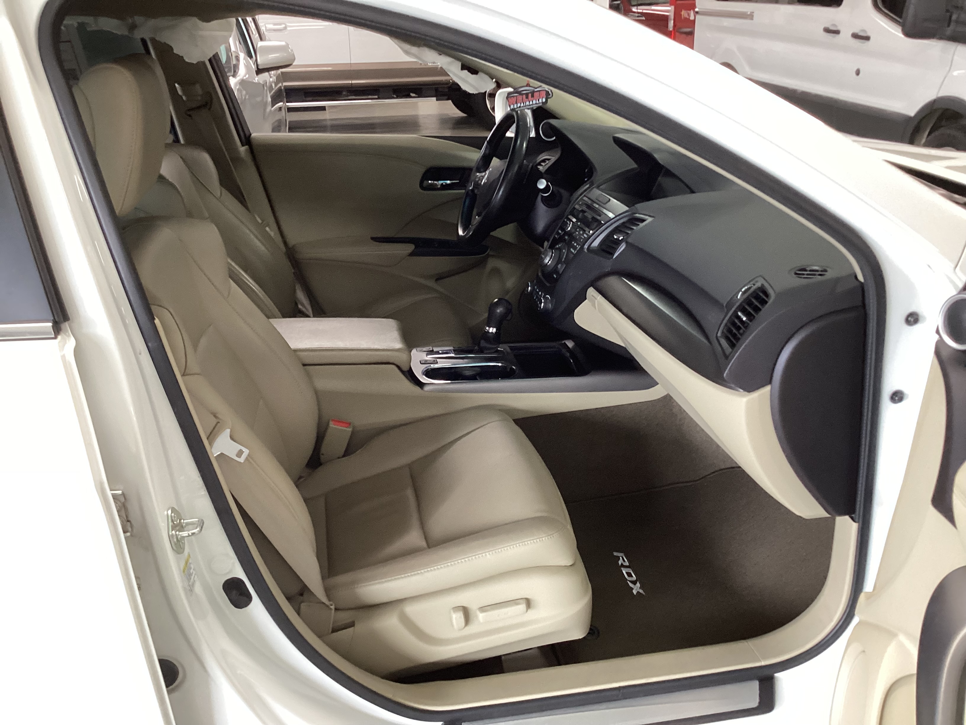 2015 ACURA RDX Tech Package AWD - Image 11