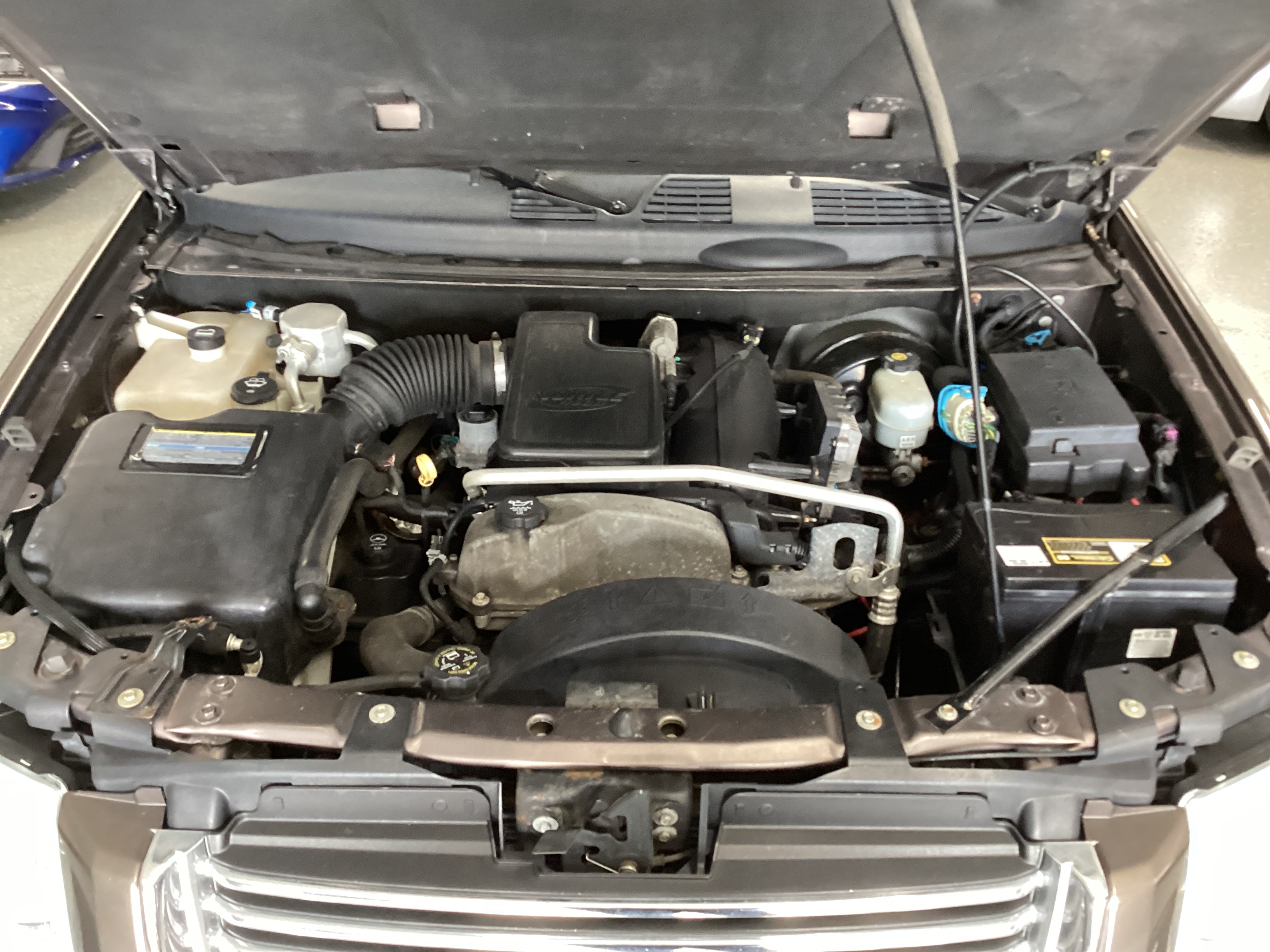 2008 GMC Envoy SLE2 4WD - Image 5
