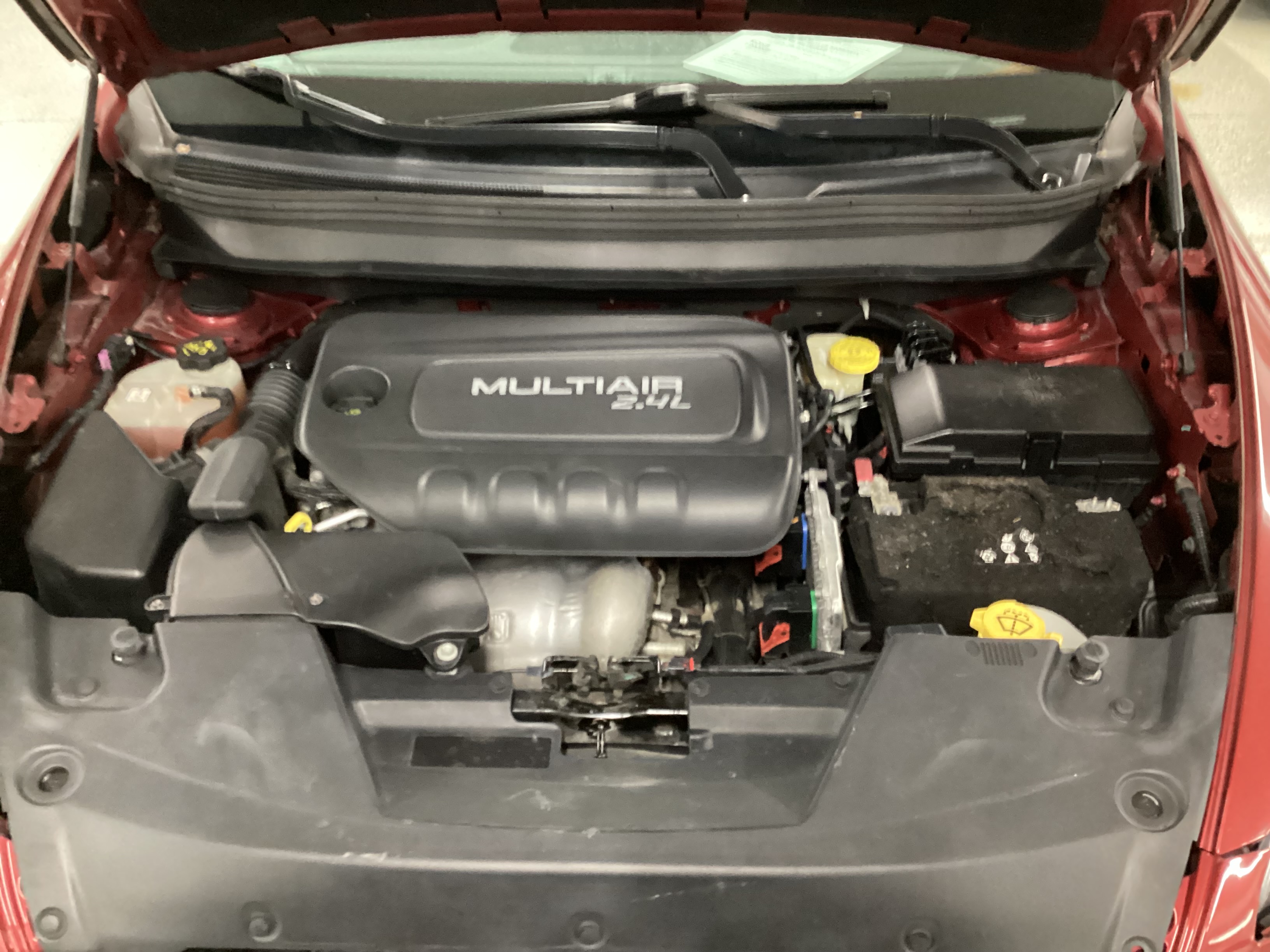 2016 JEEP Cherokee Latitude 4WD - Image 6