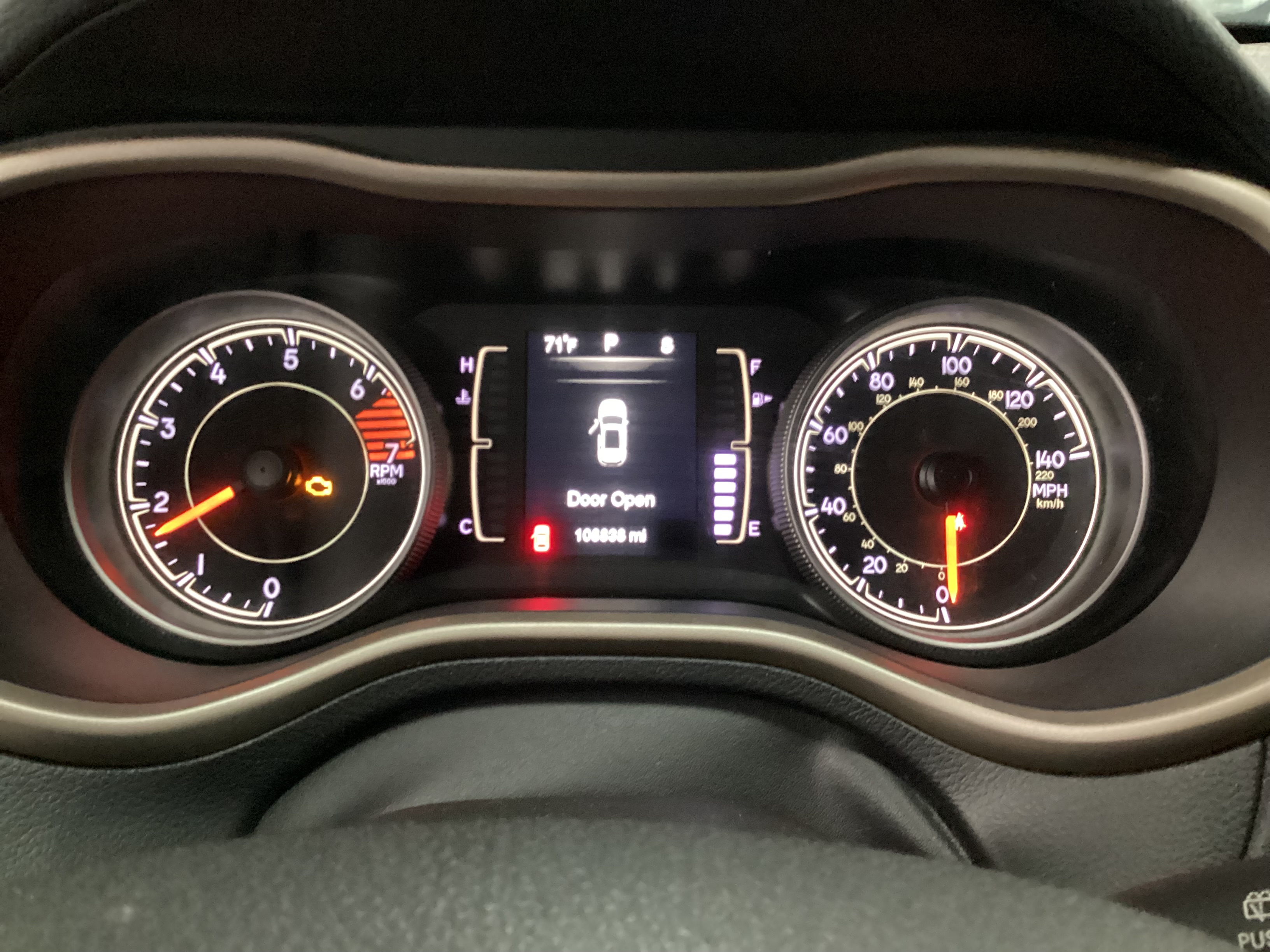 2016 JEEP Cherokee Latitude 4WD - Image 15