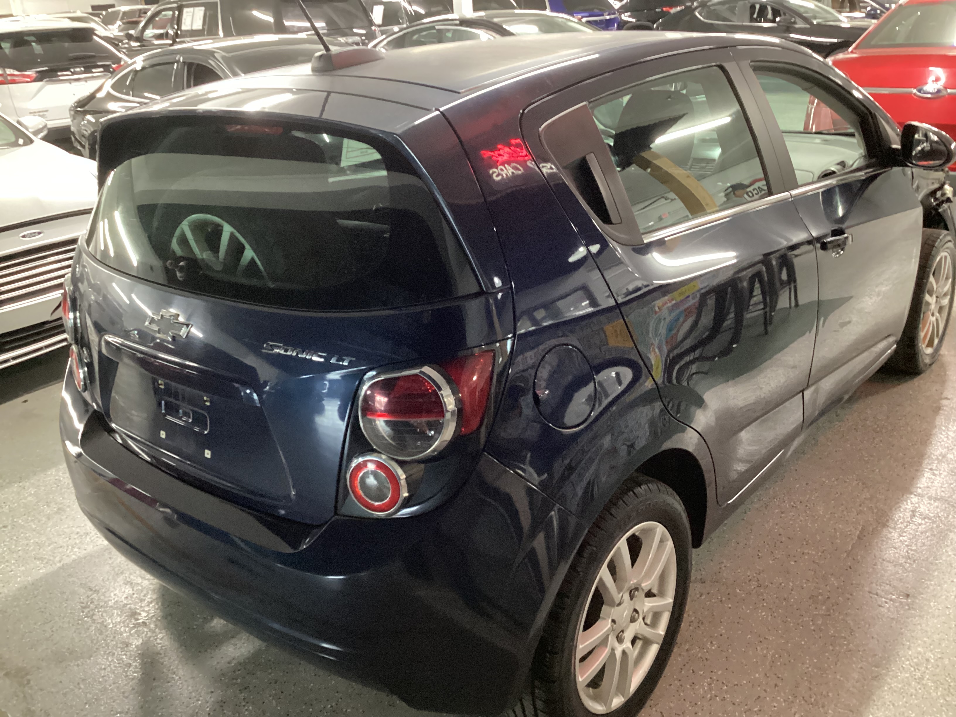 2015 CHEVROLET Sonic LT - Image 3