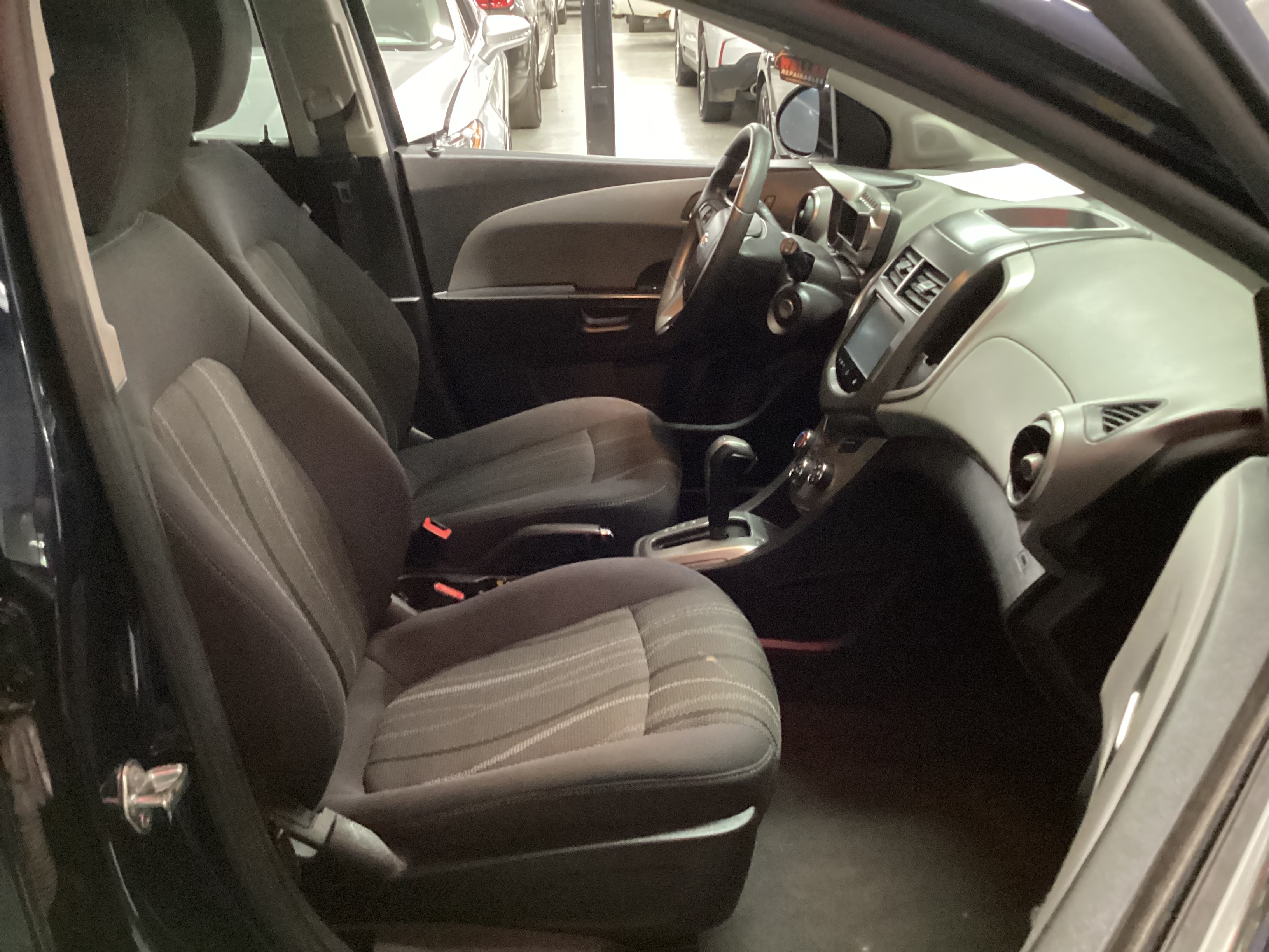 2015 CHEVROLET Sonic LT - Image 12