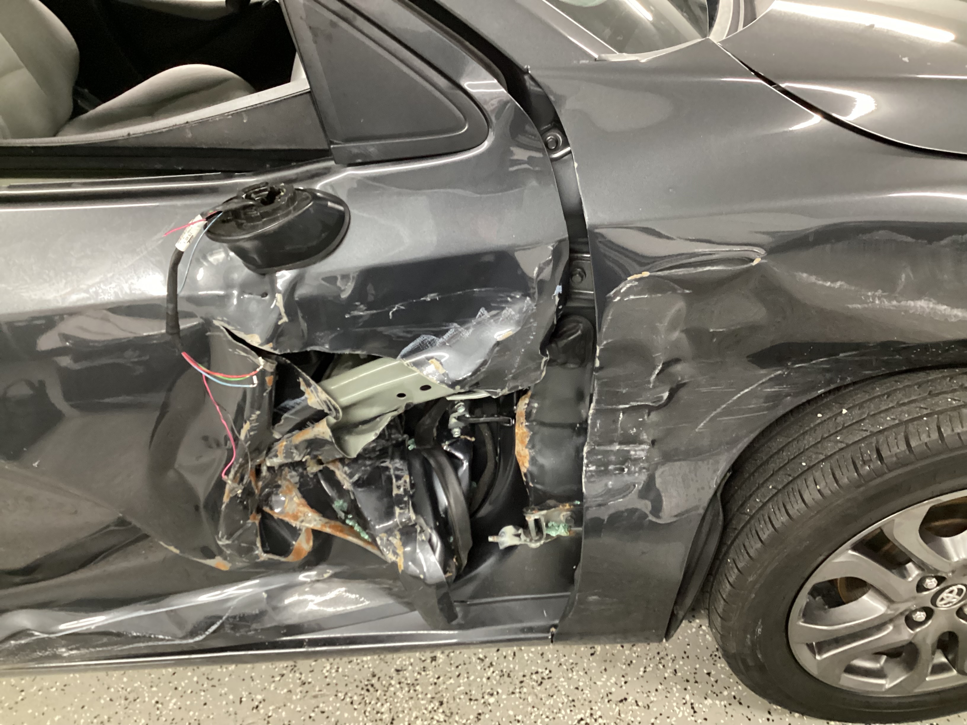 2019 TOYOTA Yaris LE - Image 11