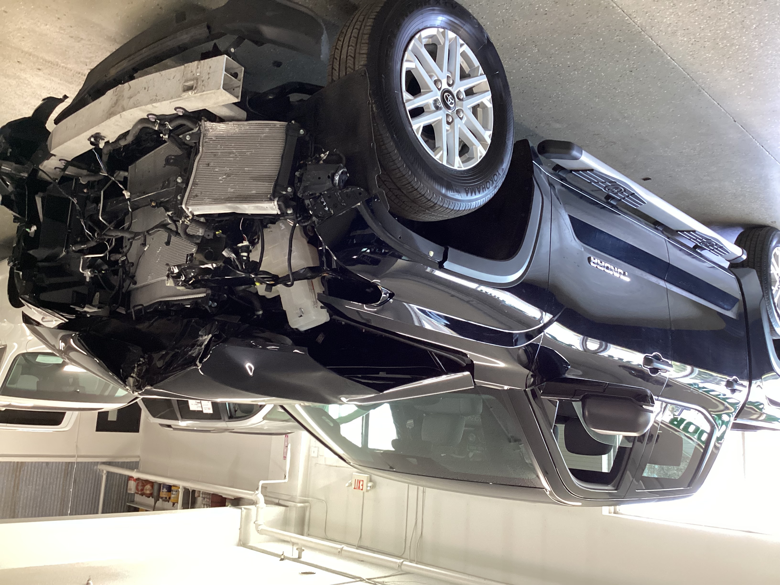 2025 TOYOTA Tundra SR5 CrewMax - Image 2