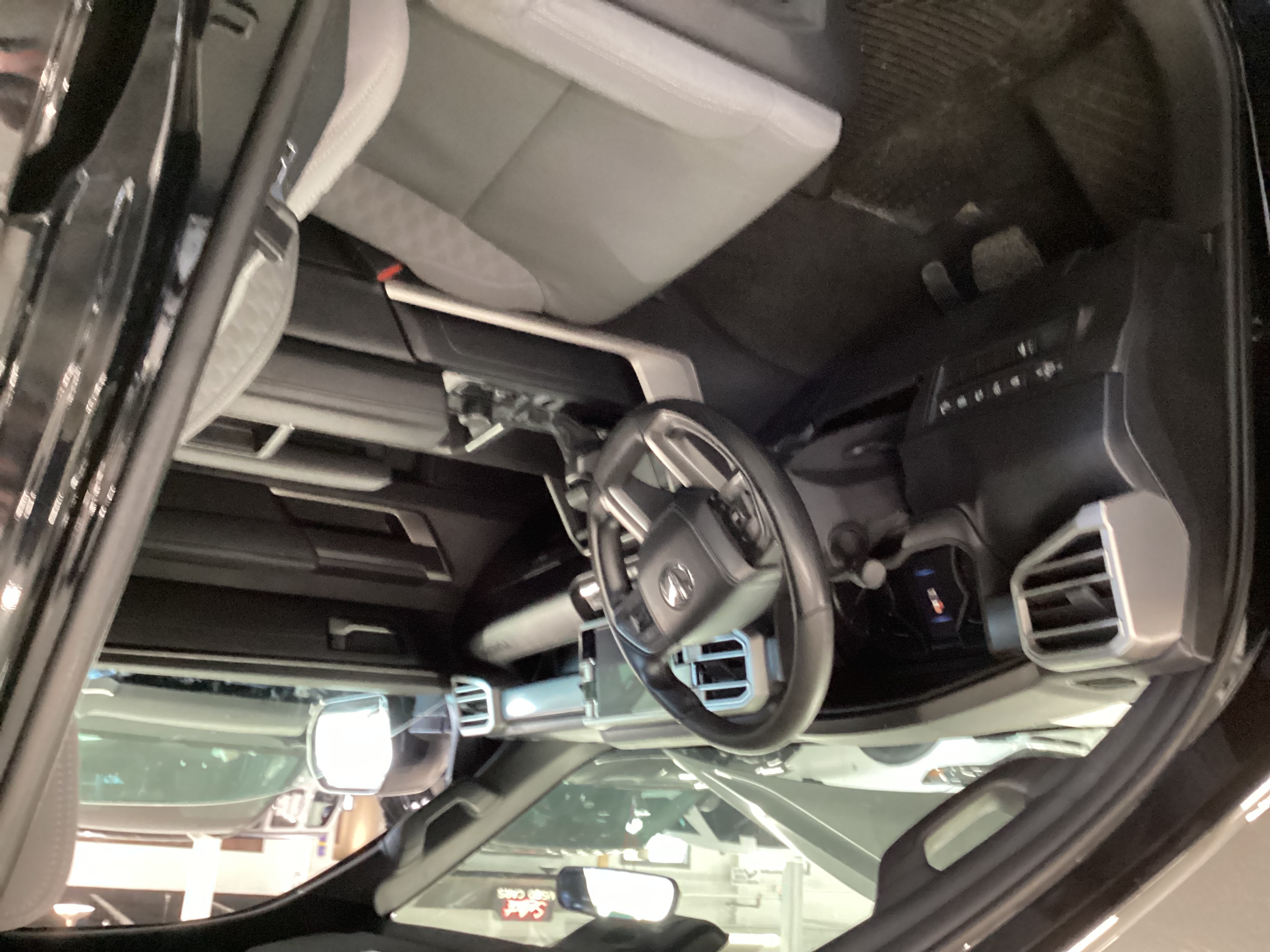 2025 TOYOTA Tundra SR5 CrewMax - Image 9