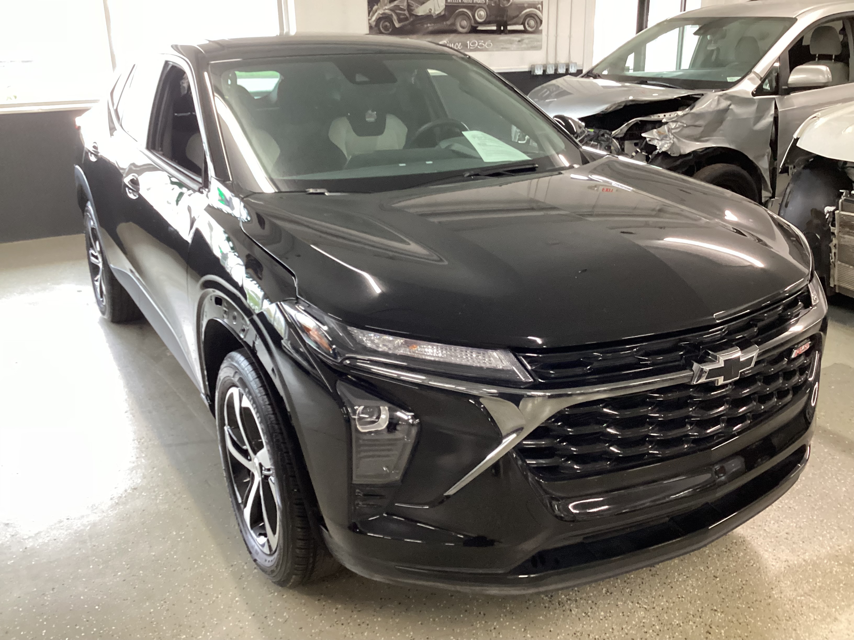 2025 CHEVROLET Trax RS - Image 4