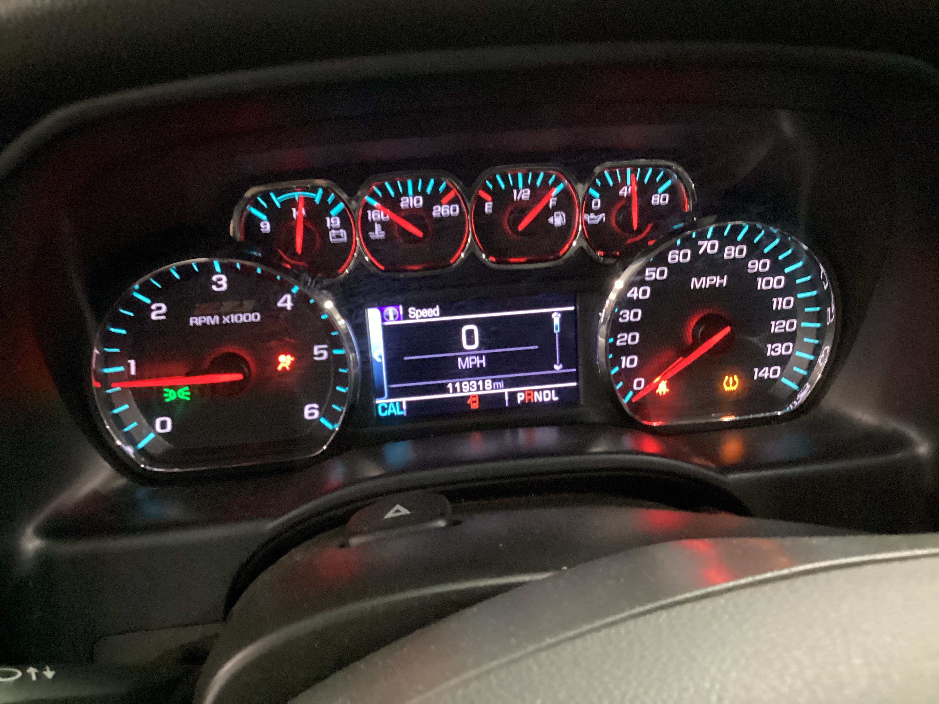 2017 CHEVROLET Silverado LT 4WD Crew Cab - Image 15