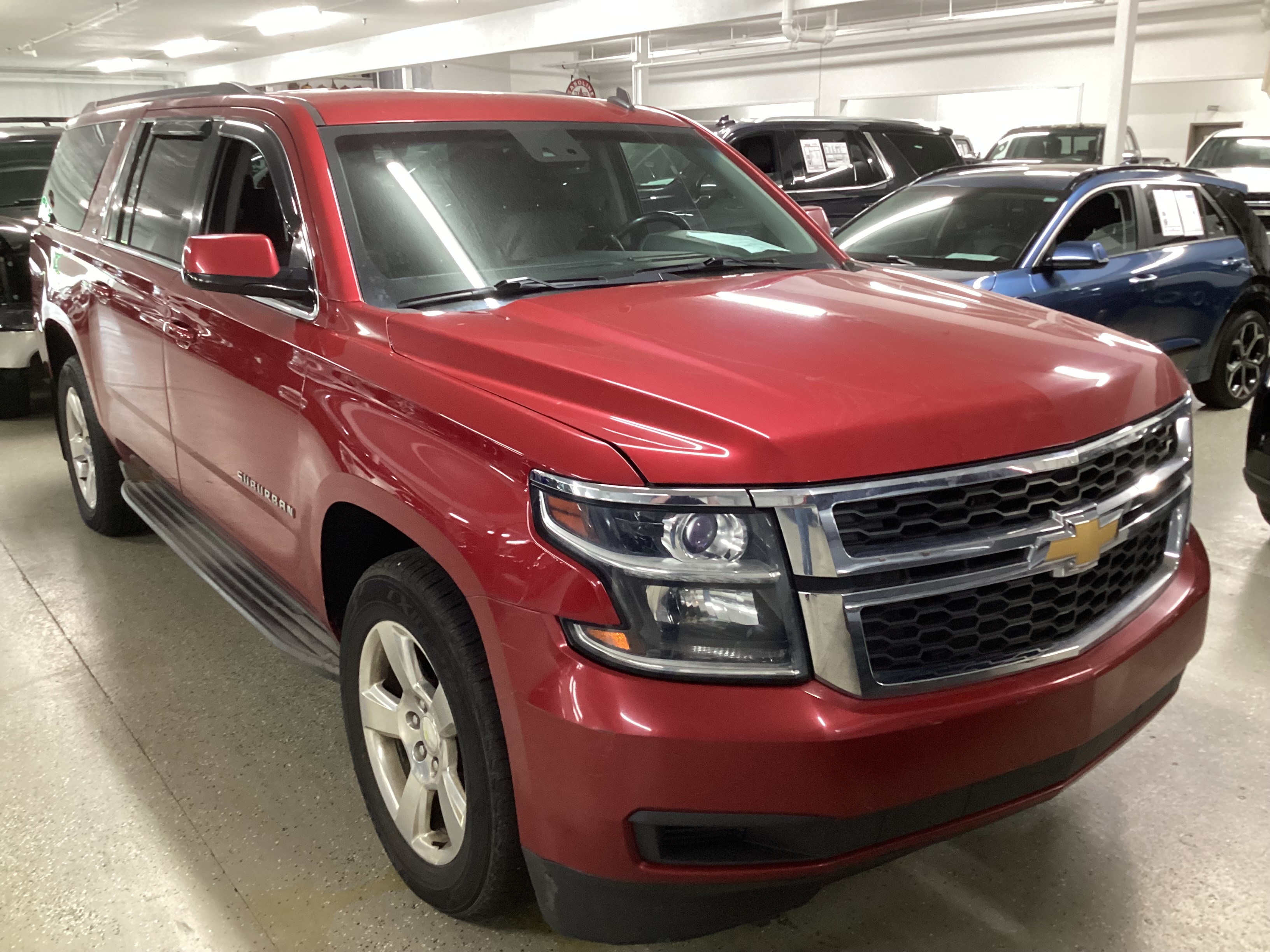 2015 CHEVROLET Suburban LT 4WD - Image 4
