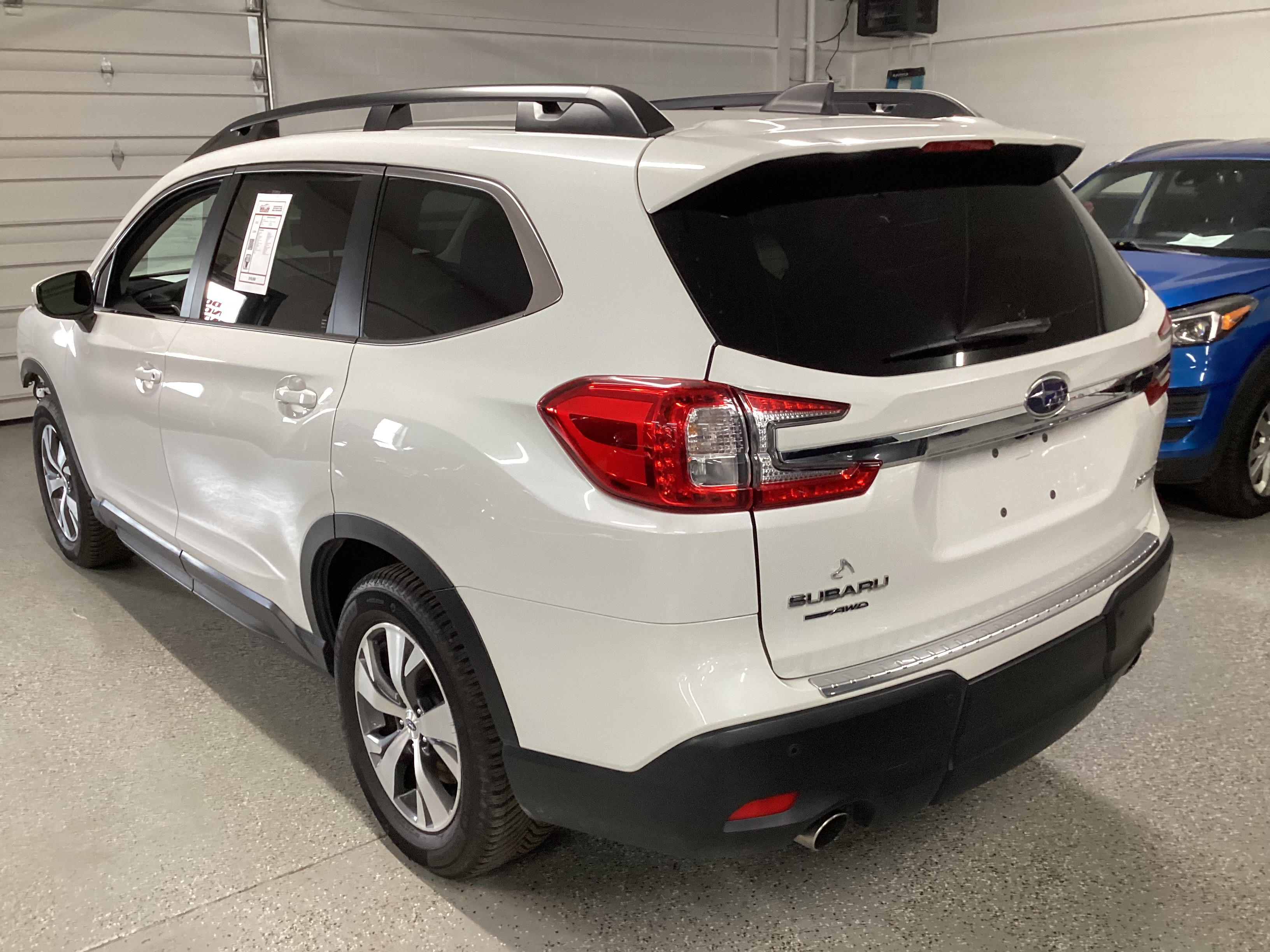 2024 SUBARU Ascent Premium AWD - Image 2