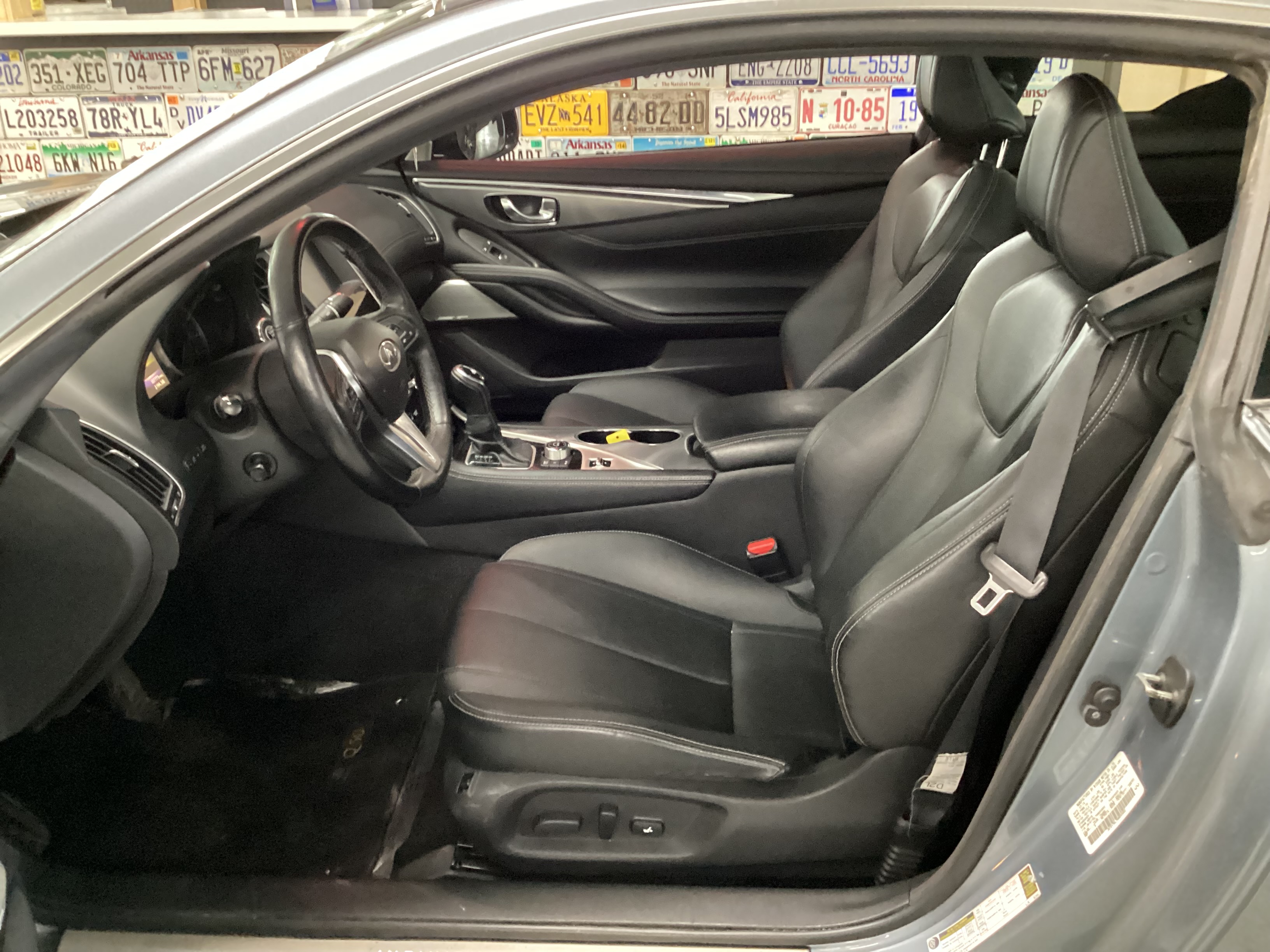 2017 INFINITI Q60 Premium AWD - Image 6