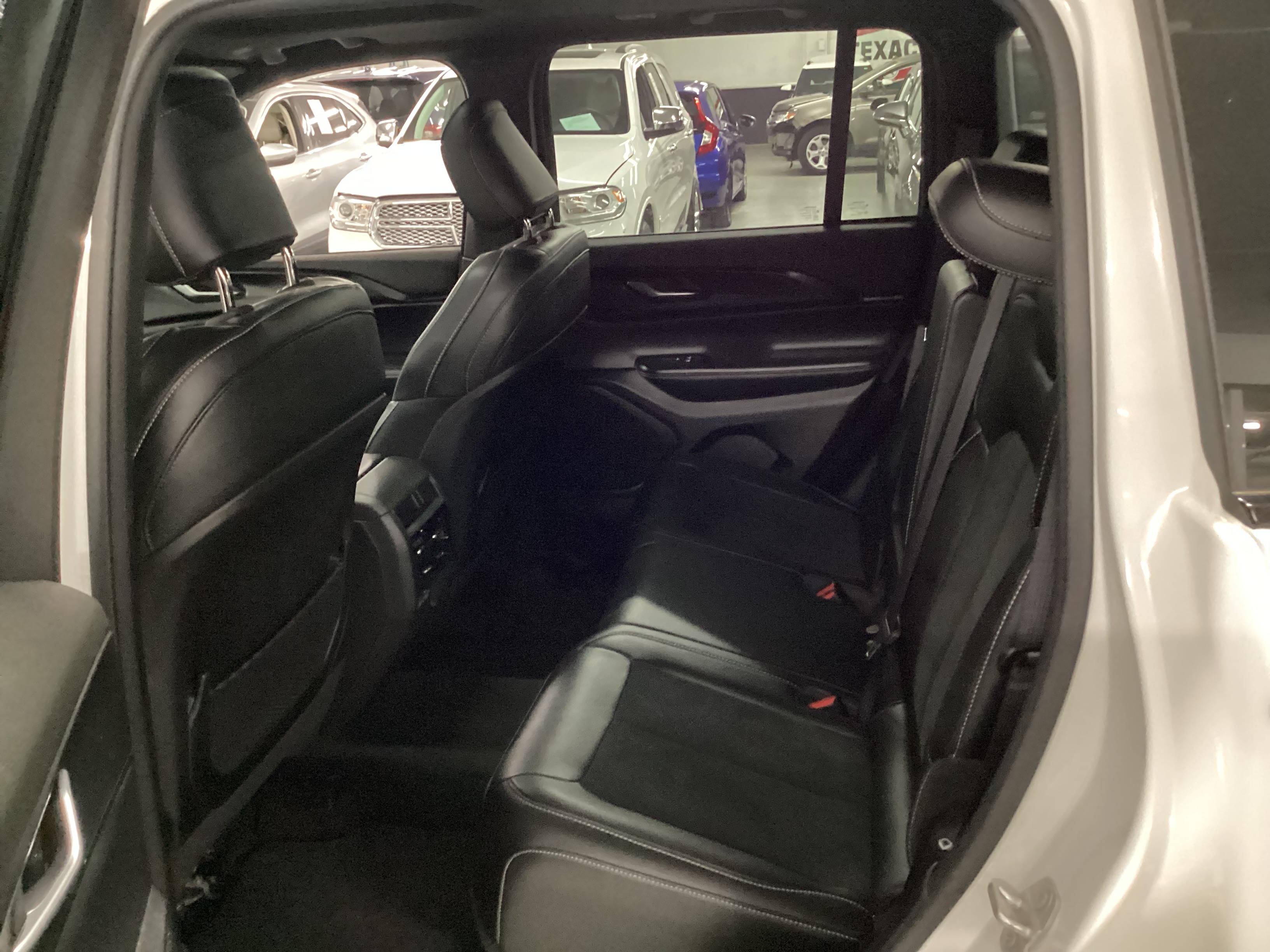 2024 JEEP Grand Cherokee Altitude X 4WD - Image 7