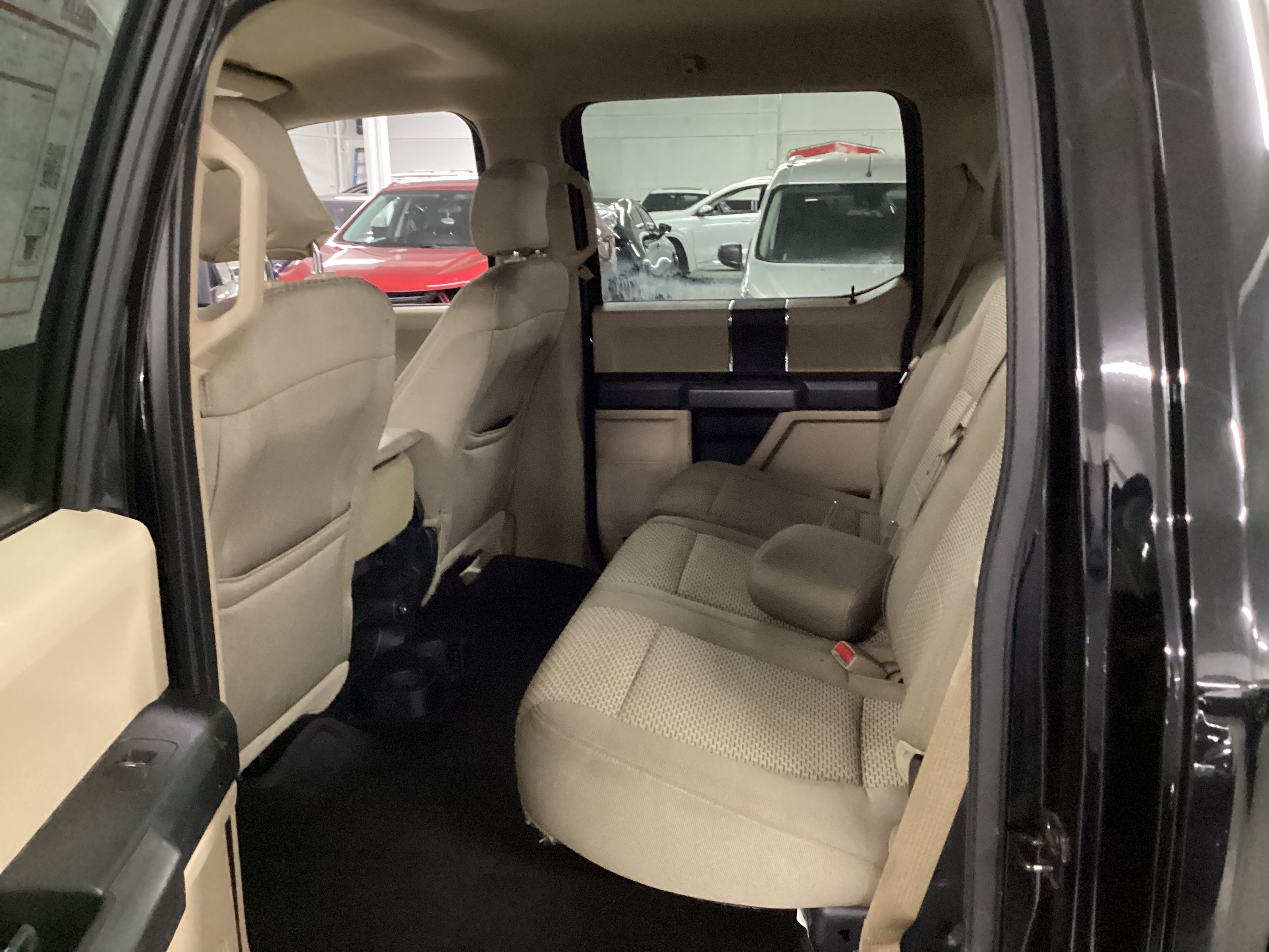 2016 FORD F-150 XLT 4WD SuperCrew - Image 8