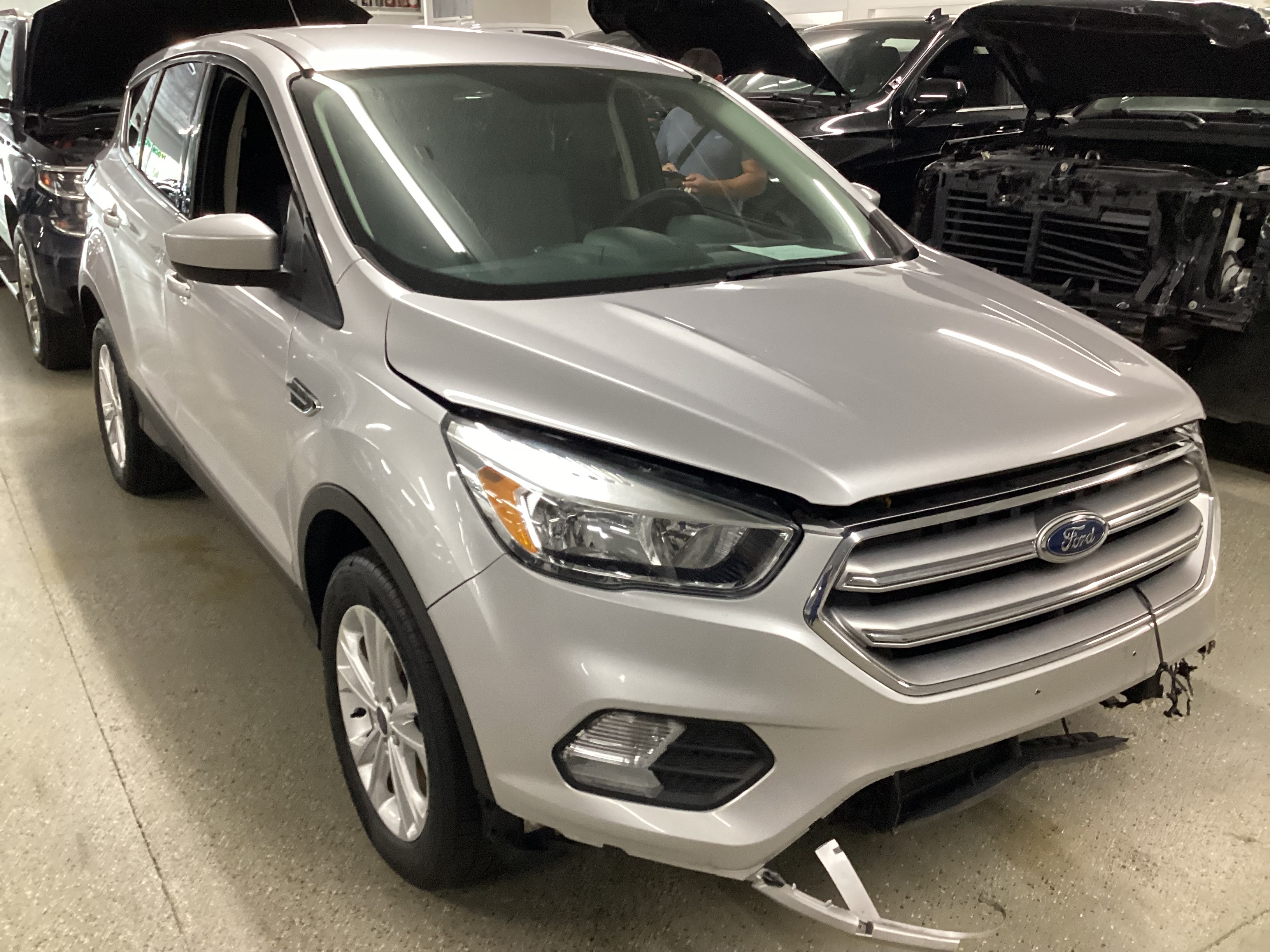2017 FORD Escape SE - Image 4