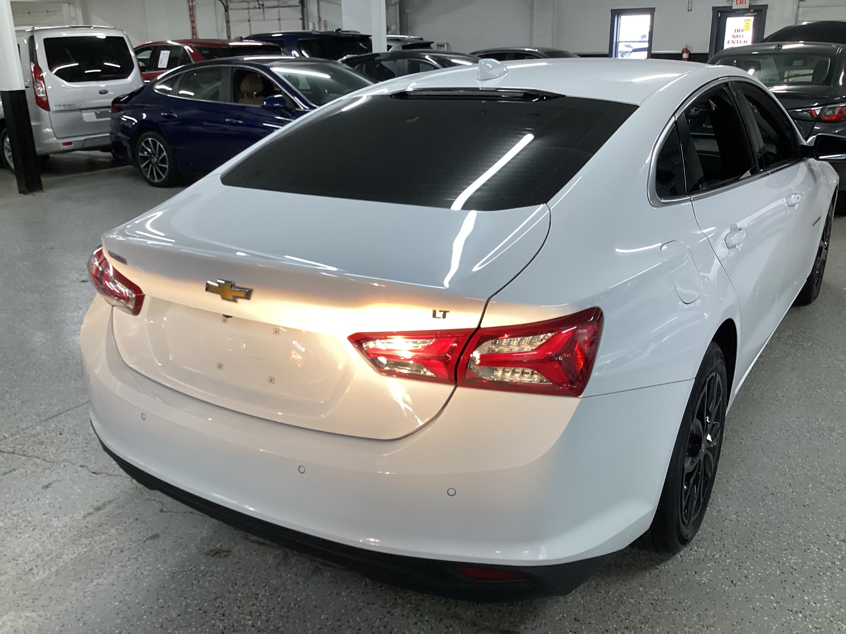 2020 CHEVROLET Malibu LT - Image 3