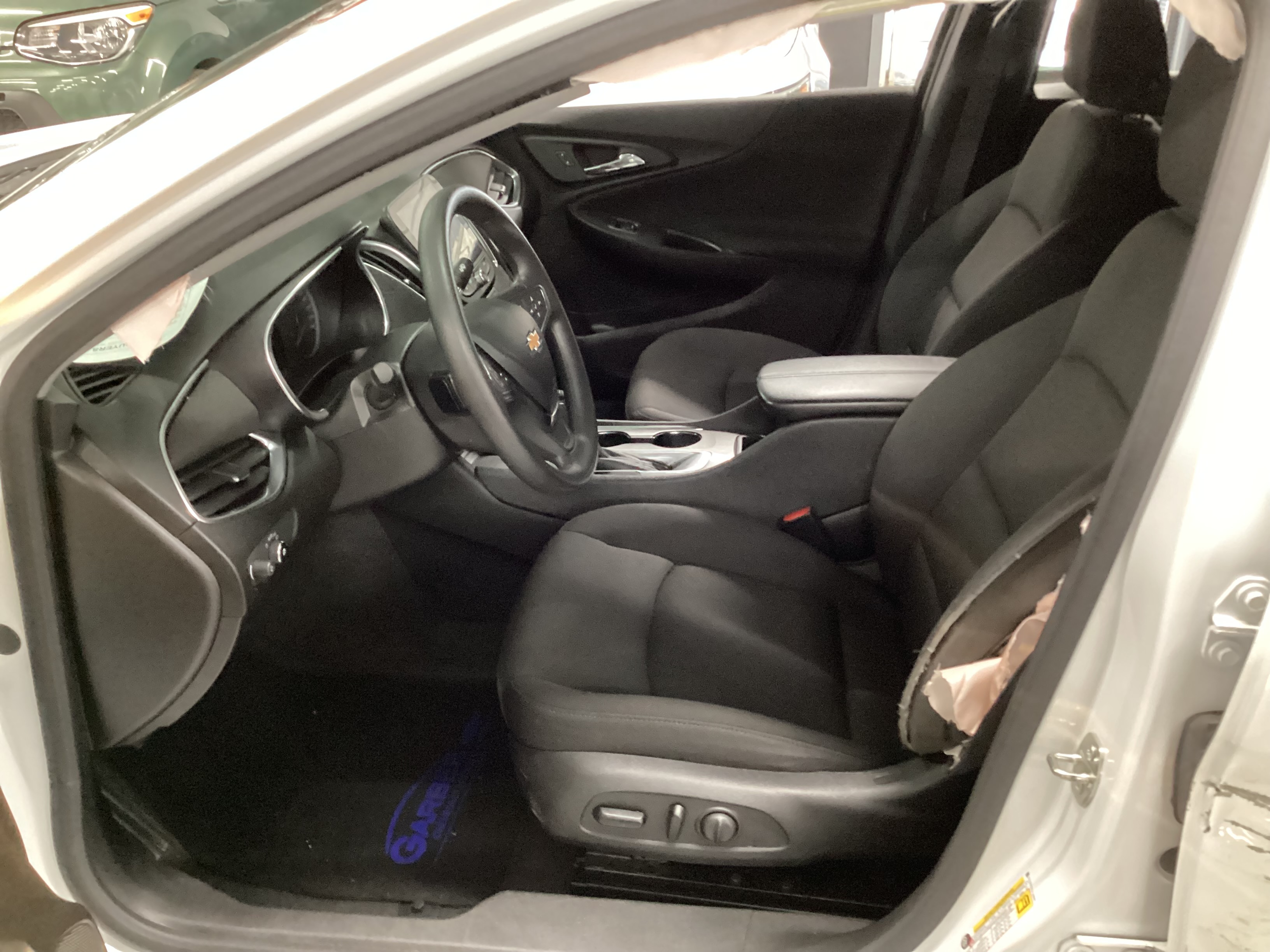 2020 CHEVROLET Malibu LT - Image 6