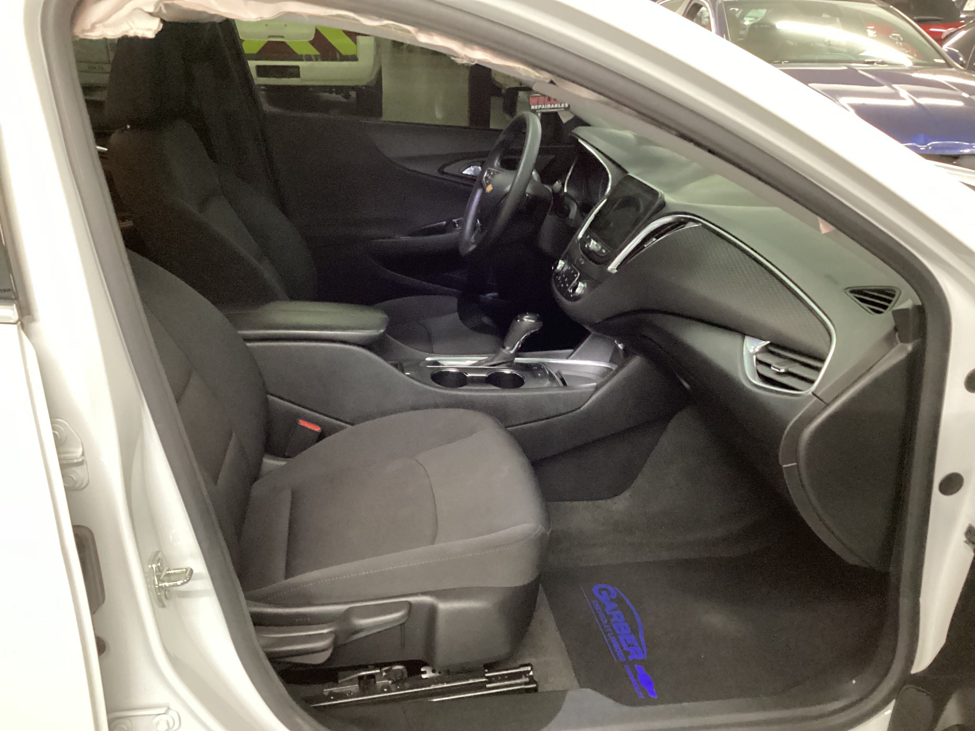 2020 CHEVROLET Malibu LT - Image 10