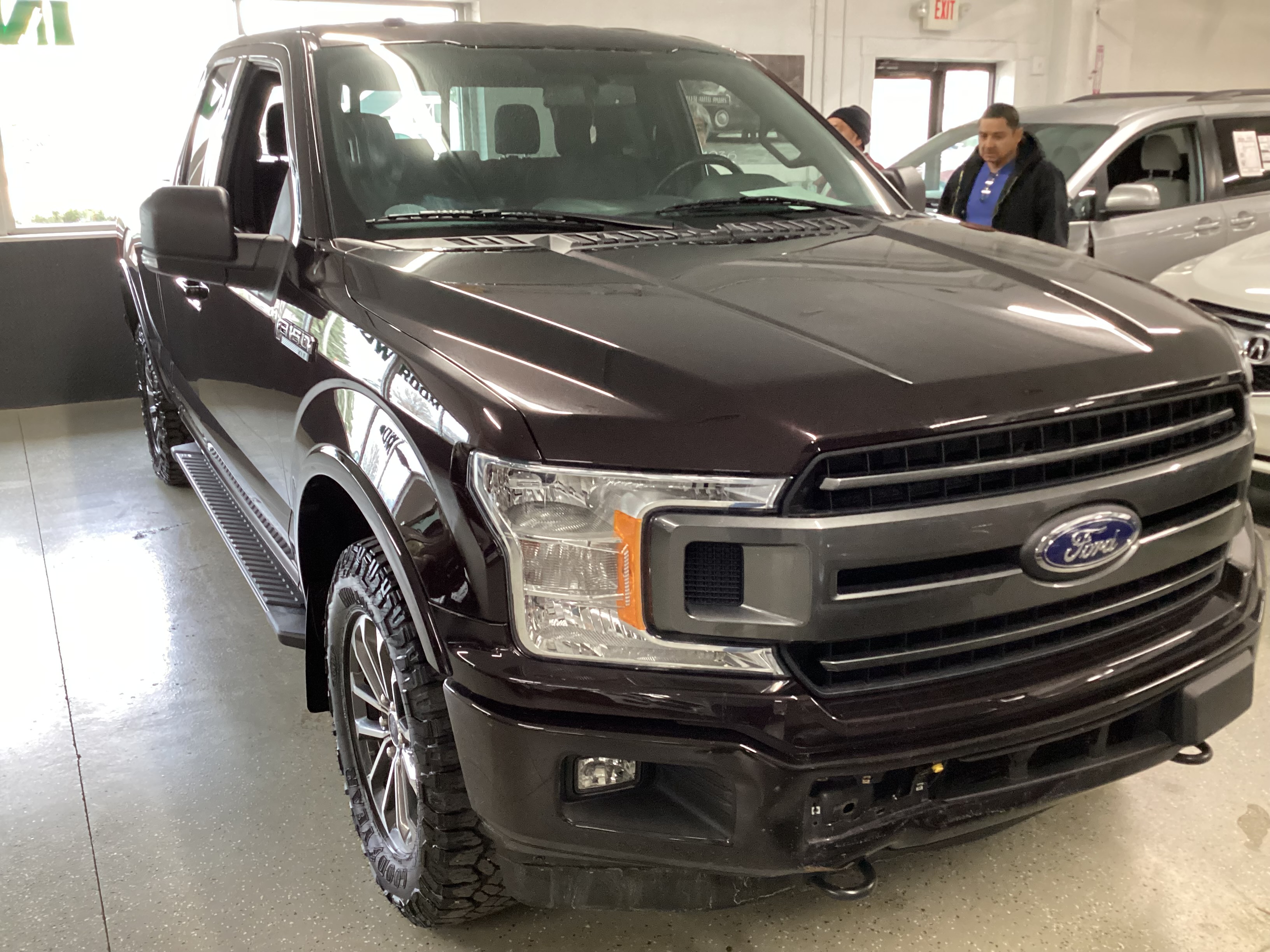 2018 FORD F-150 XLT 4WD SuperCab - Image 4