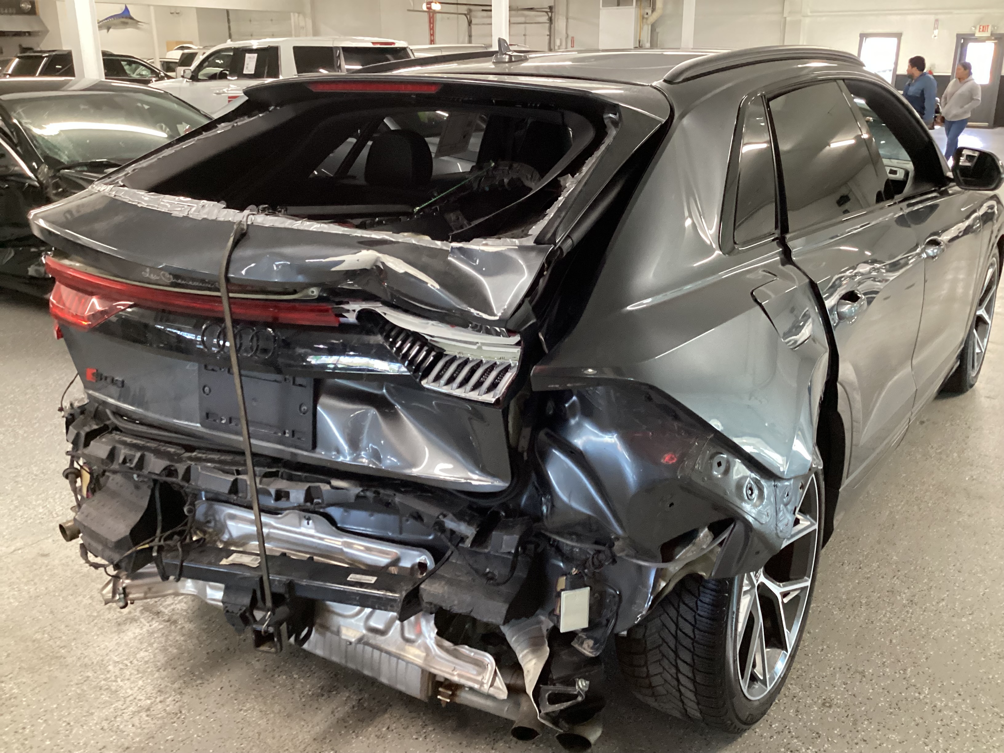 2023 AUDI SQ8 Prestige TFSI AWD - Image 3