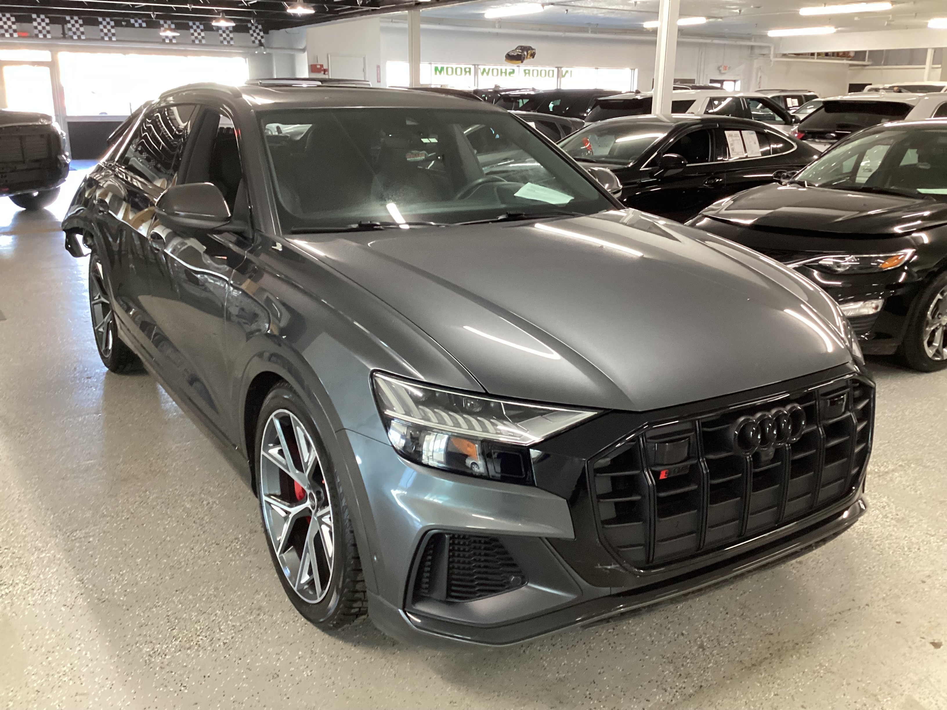 2023 AUDI SQ8 Prestige TFSI AWD - Image 4