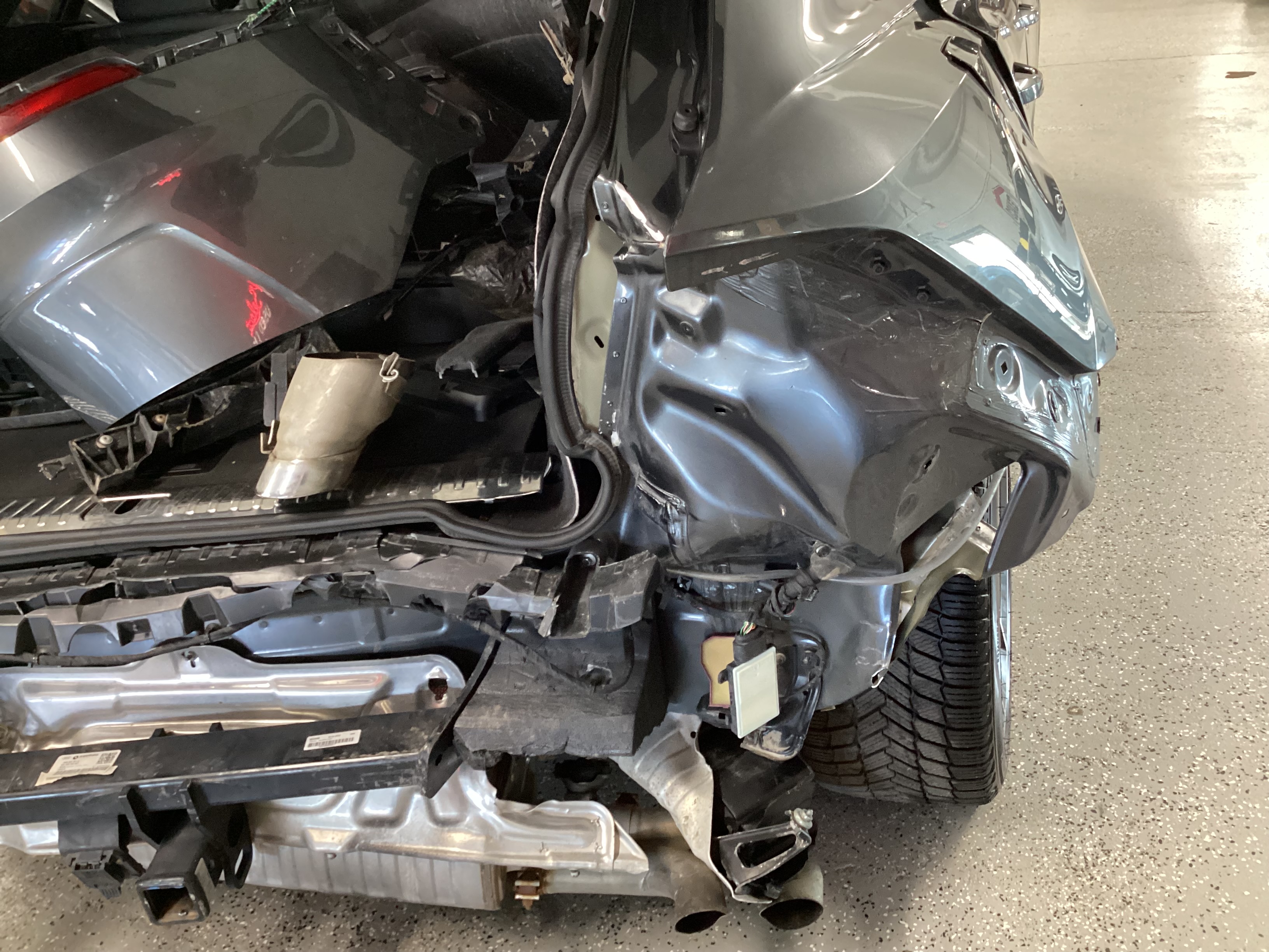 2023 AUDI SQ8 Prestige TFSI AWD - Image 10